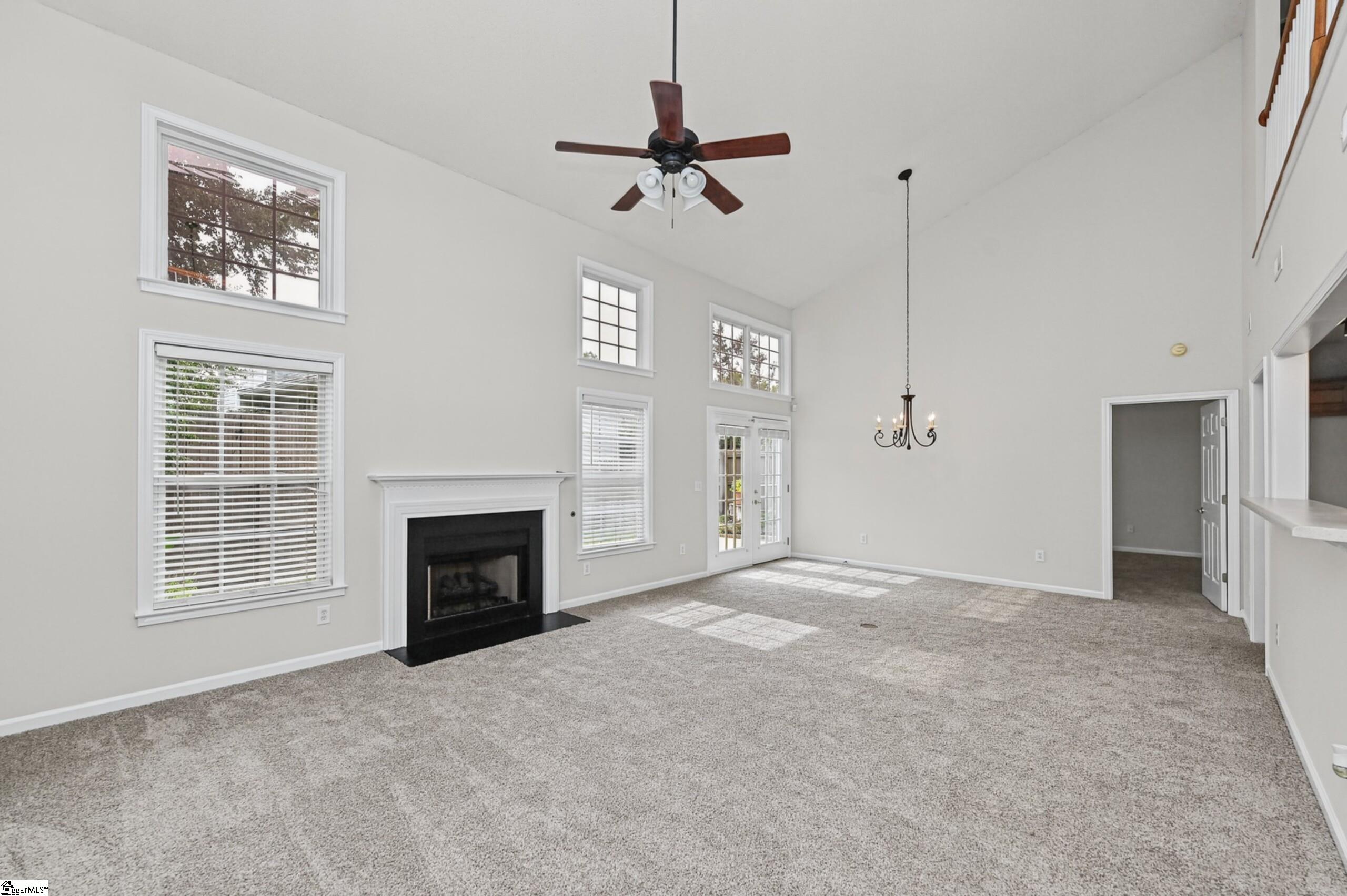 304 Crepe Myrtle Way Property Photo 5