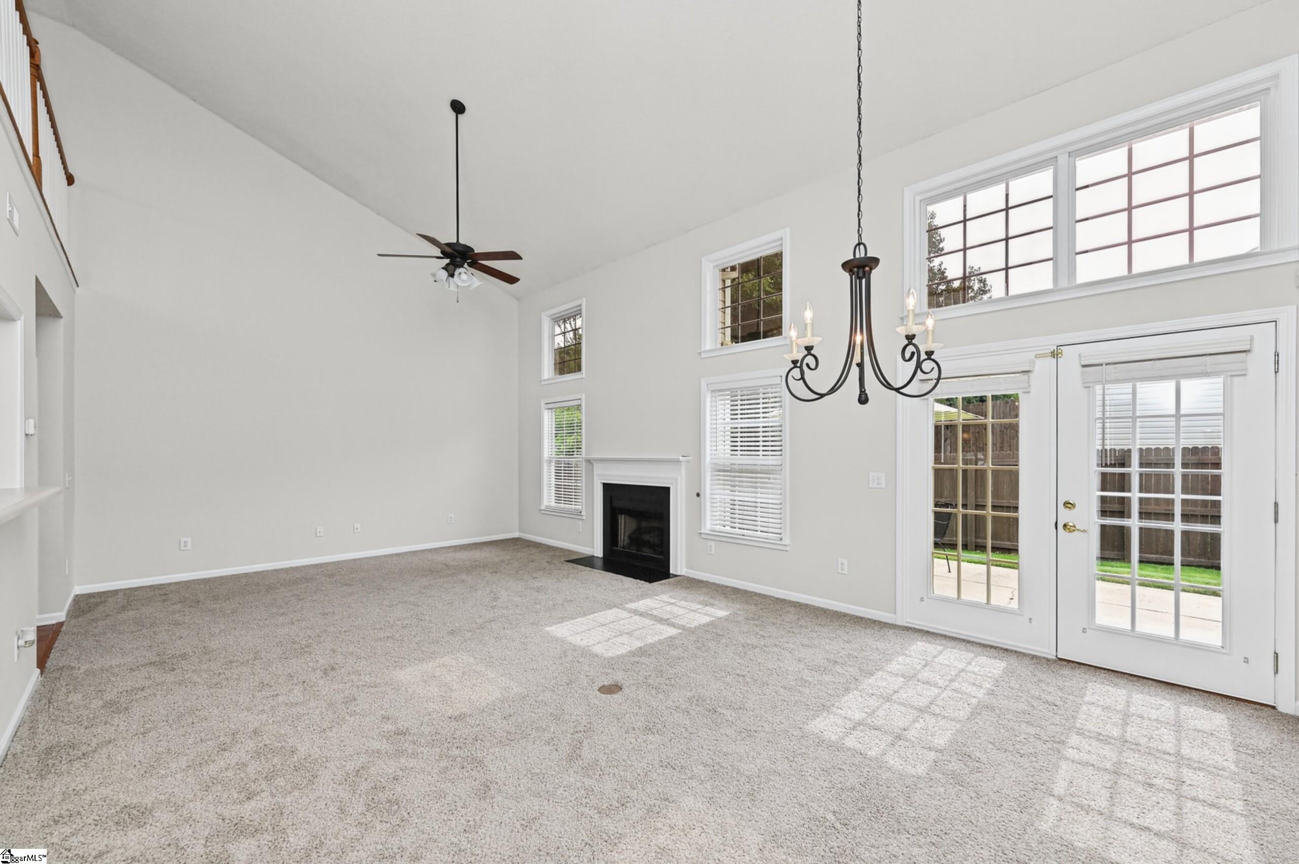 304 Crepe Myrtle Way Property Photo 6
