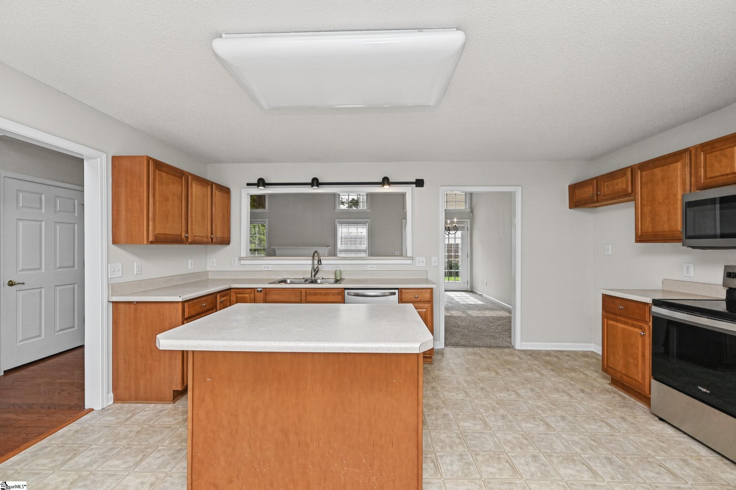 304 Crepe Myrtle Way Property Photo 12