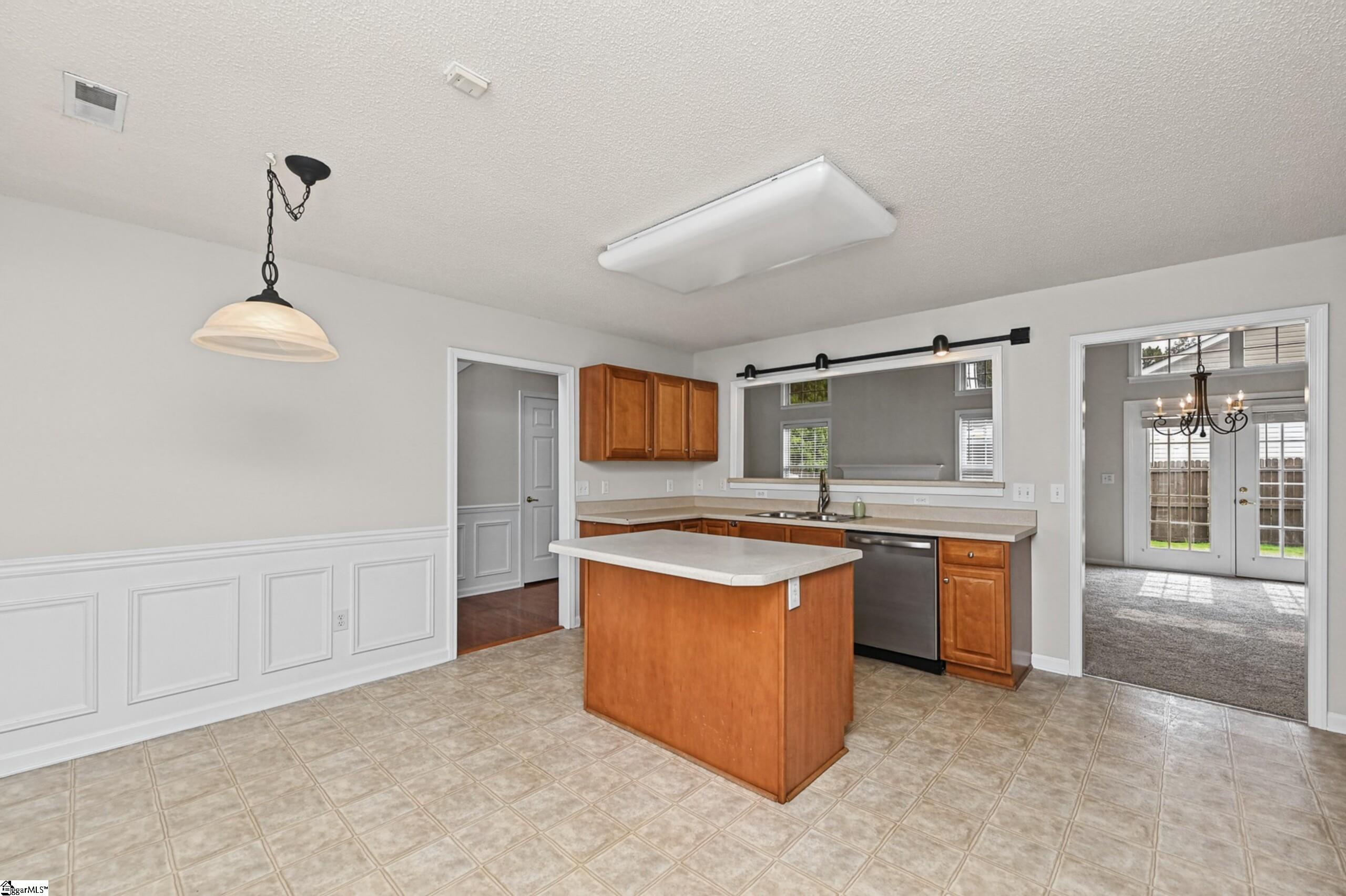 304 Crepe Myrtle Way Property Photo 13