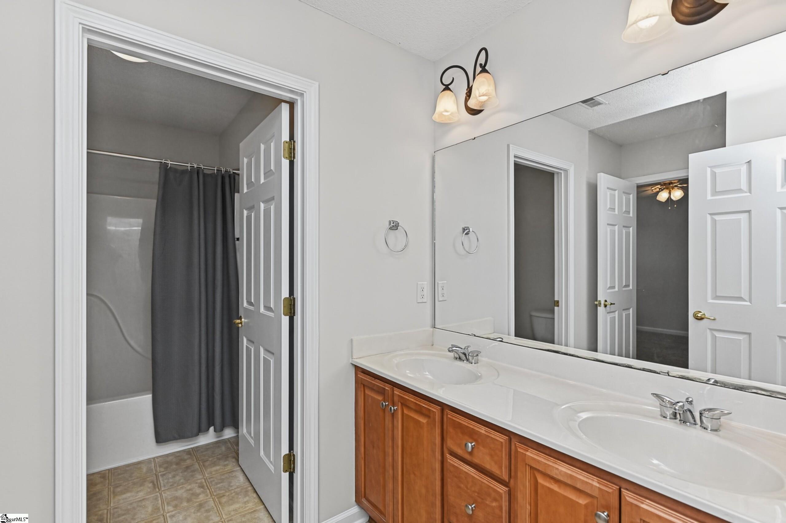 304 Crepe Myrtle Way Property Photo 25