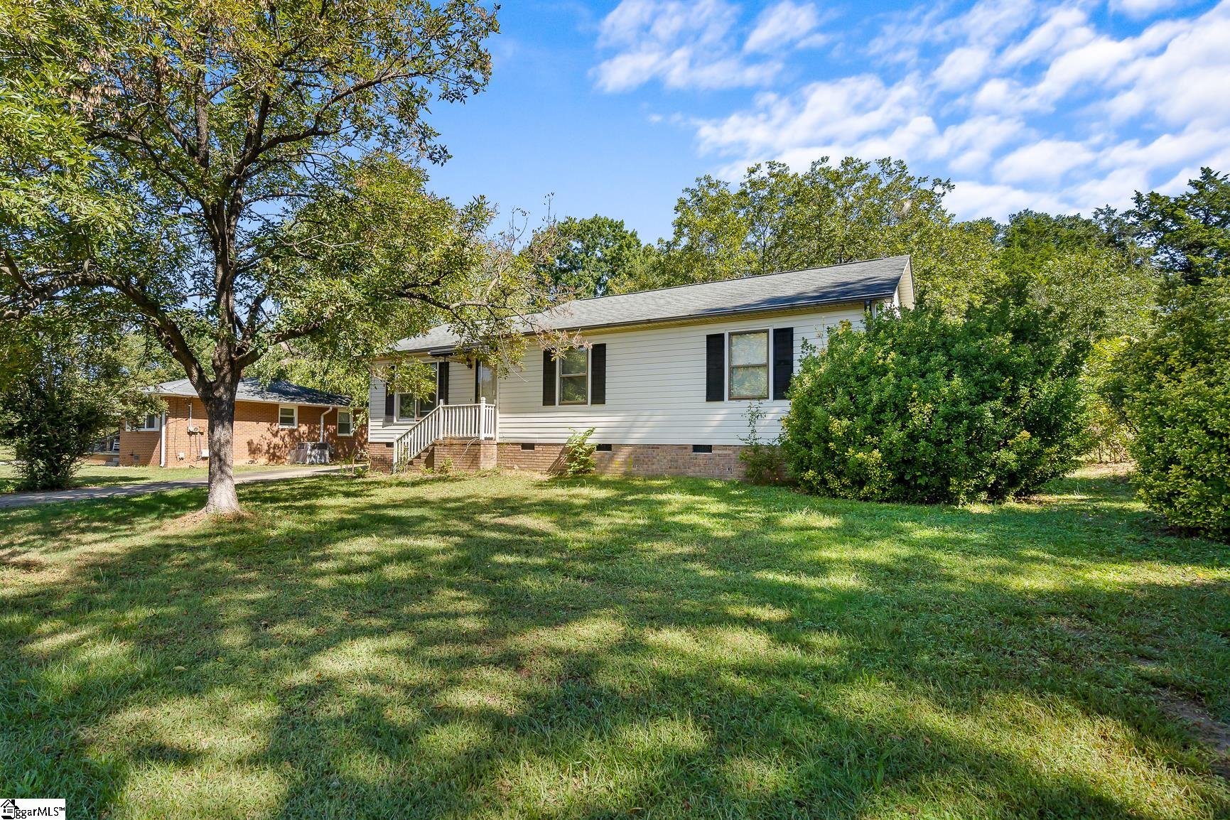 207 Mayfield Road Property Photo 2