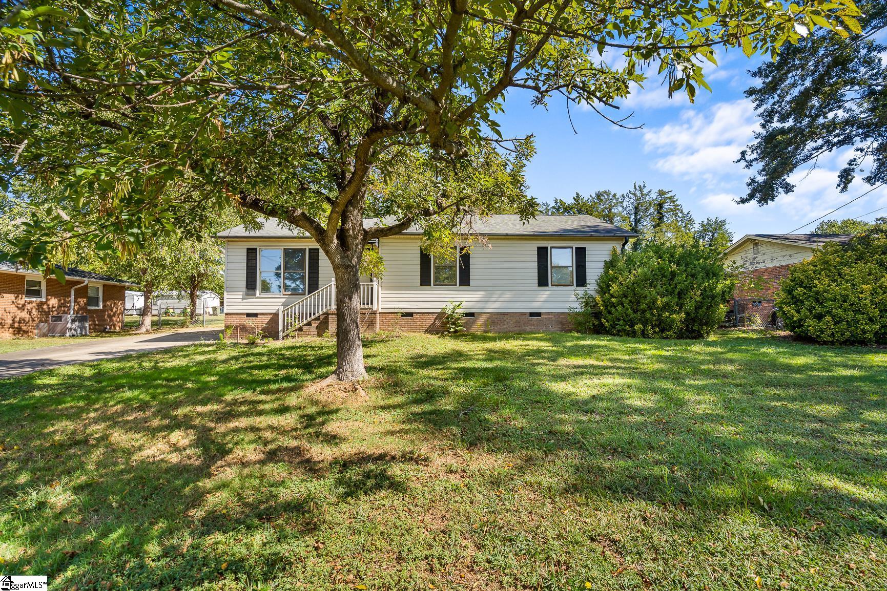 207 Mayfield Road Property Photo 3