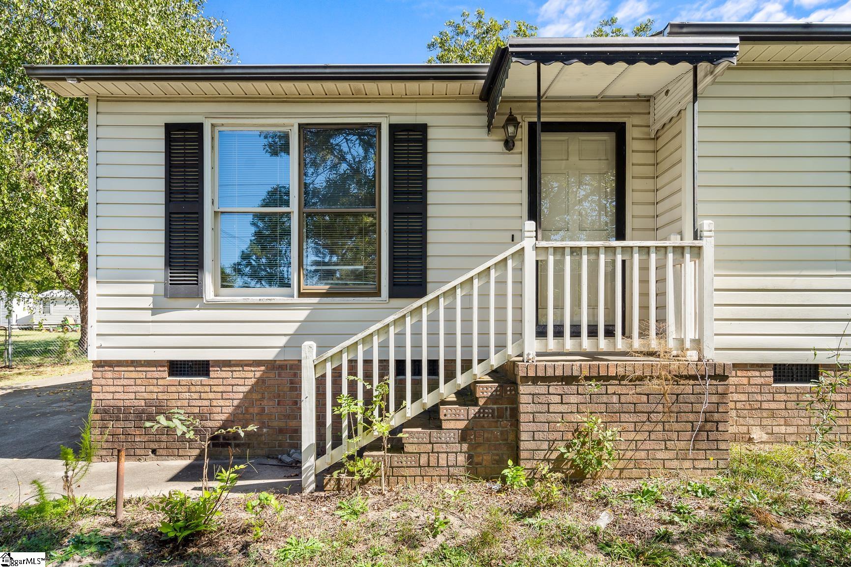 207 Mayfield Road Property Photo 4