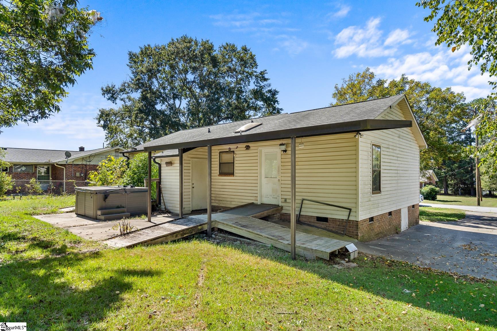 207 Mayfield Road Property Photo 18