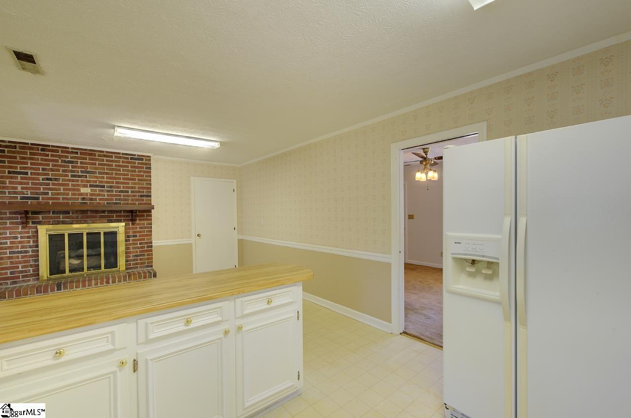 127 Bessie Avenue Property Photo 14
