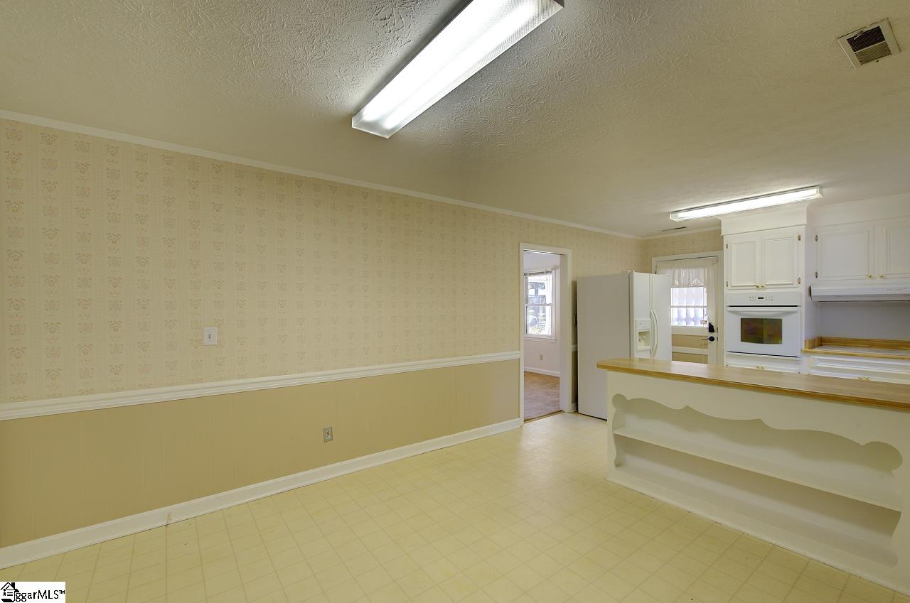 127 Bessie Avenue Property Photo 16