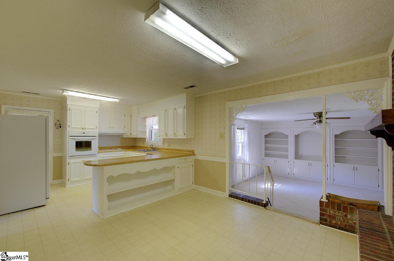127 Bessie Avenue Property Photo 18