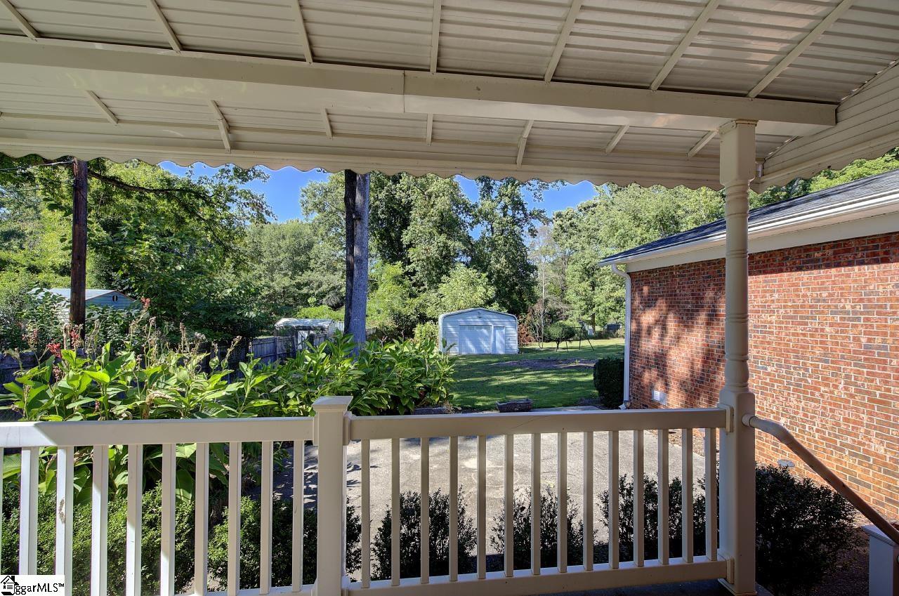 127 Bessie Avenue Property Photo 33