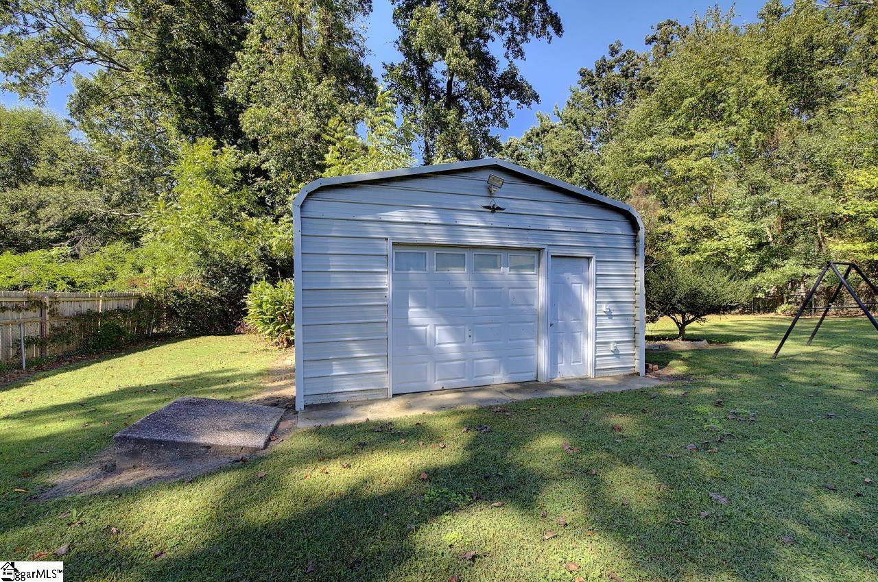 127 Bessie Avenue Property Photo 36