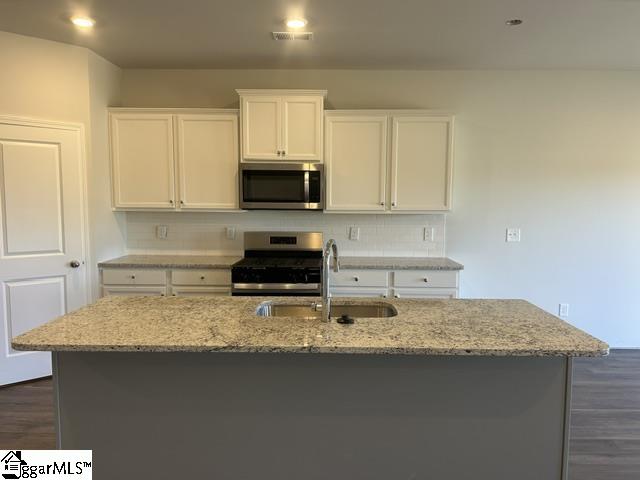 127 Edgewood Farms Court Property Photo 3