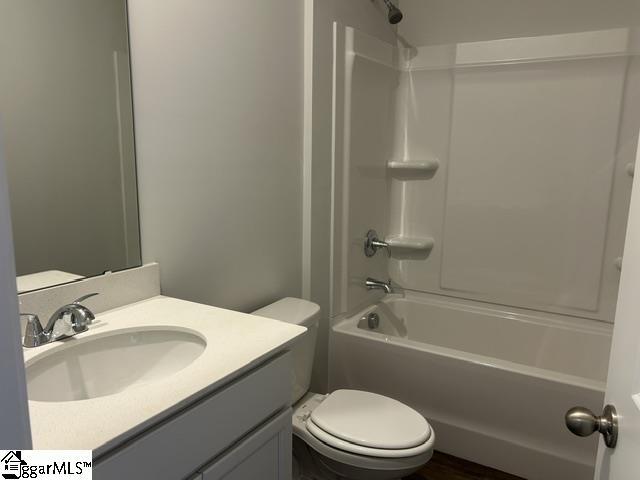127 Edgewood Farms Court Property Photo 4