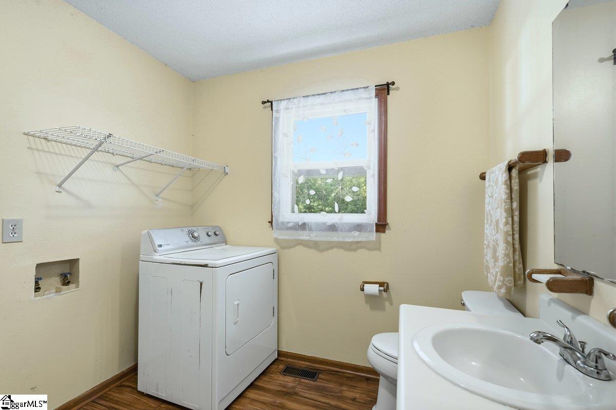 302 Hamilton Forest Drive Property Photo 19