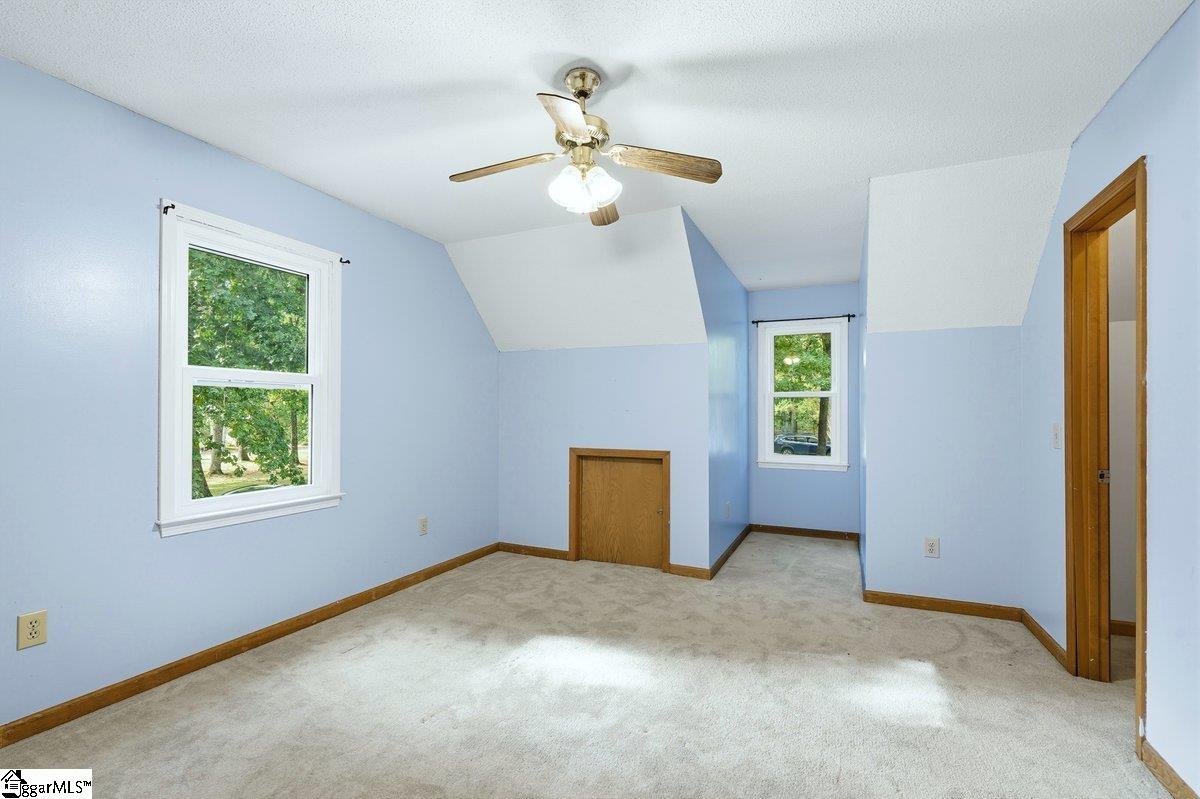 302 Hamilton Forest Drive Property Photo 25