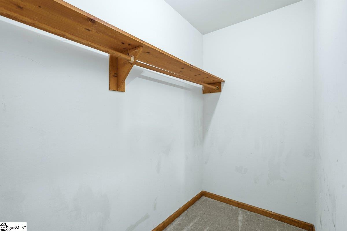 302 Hamilton Forest Drive Property Photo 26