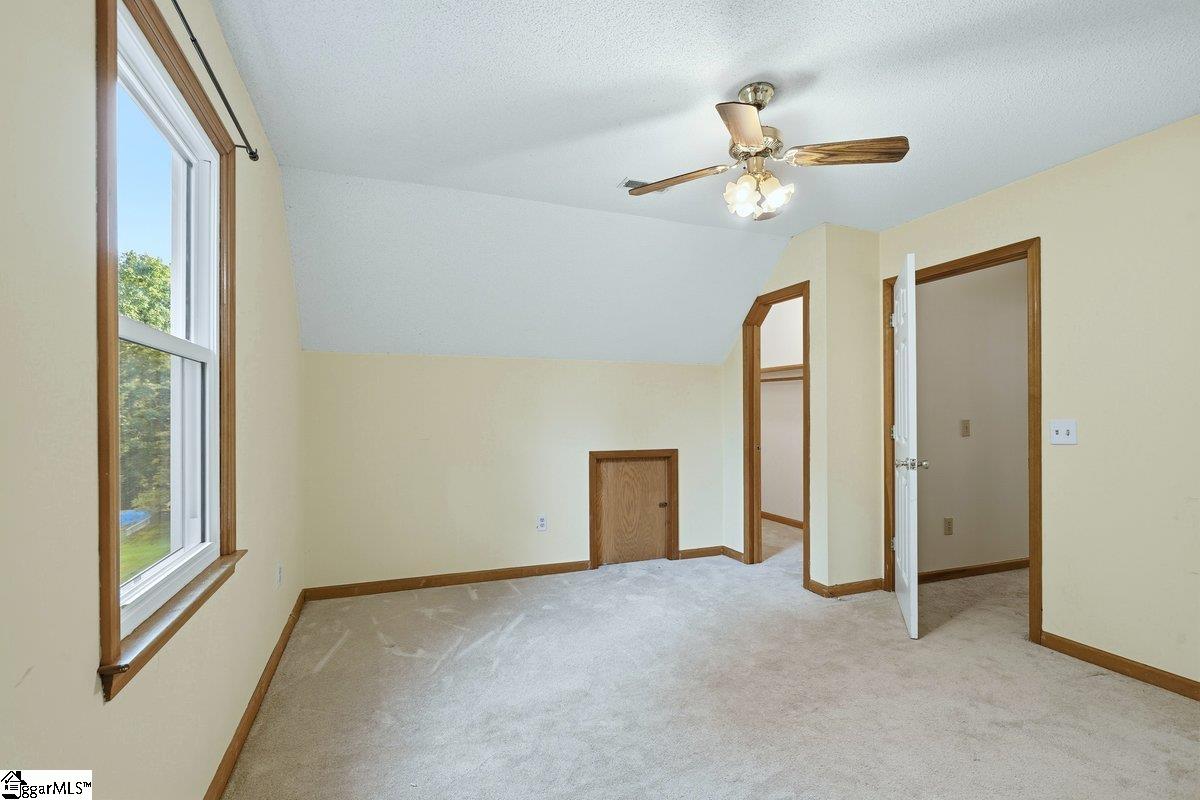 302 Hamilton Forest Drive Property Photo 31