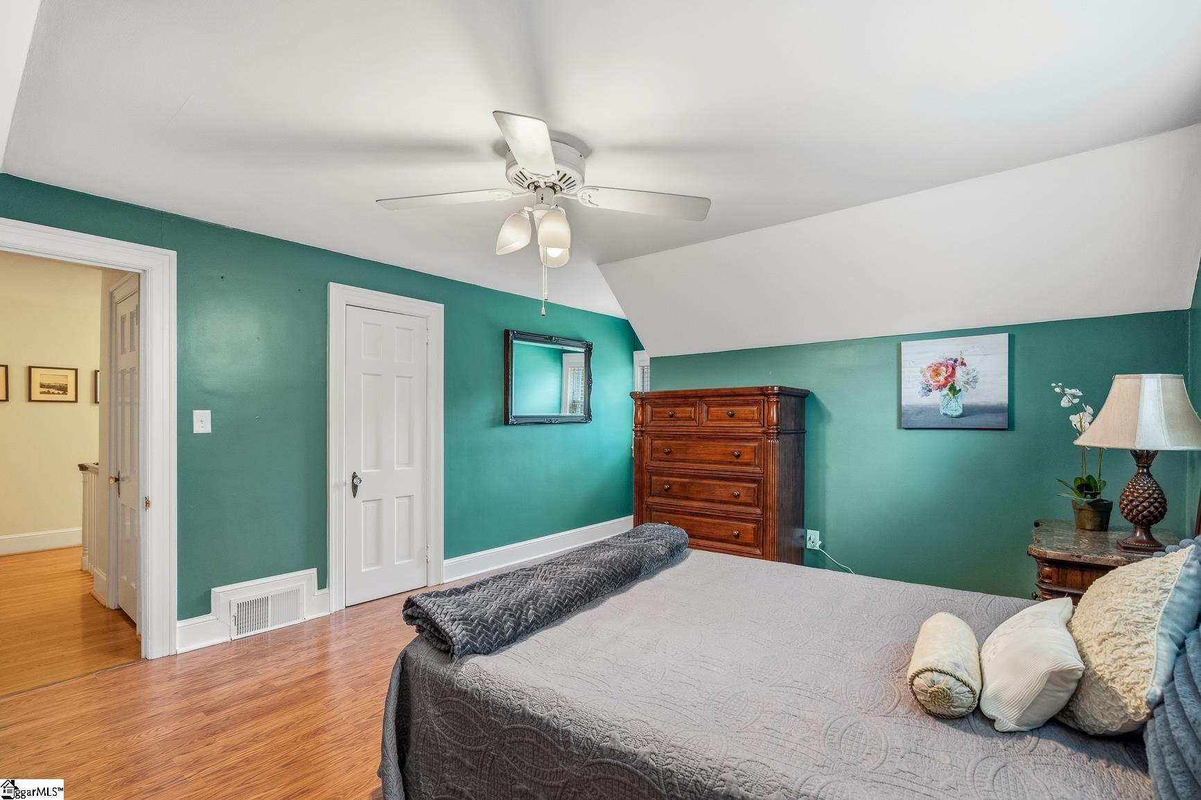 1819 Club Drive Property Photo 26