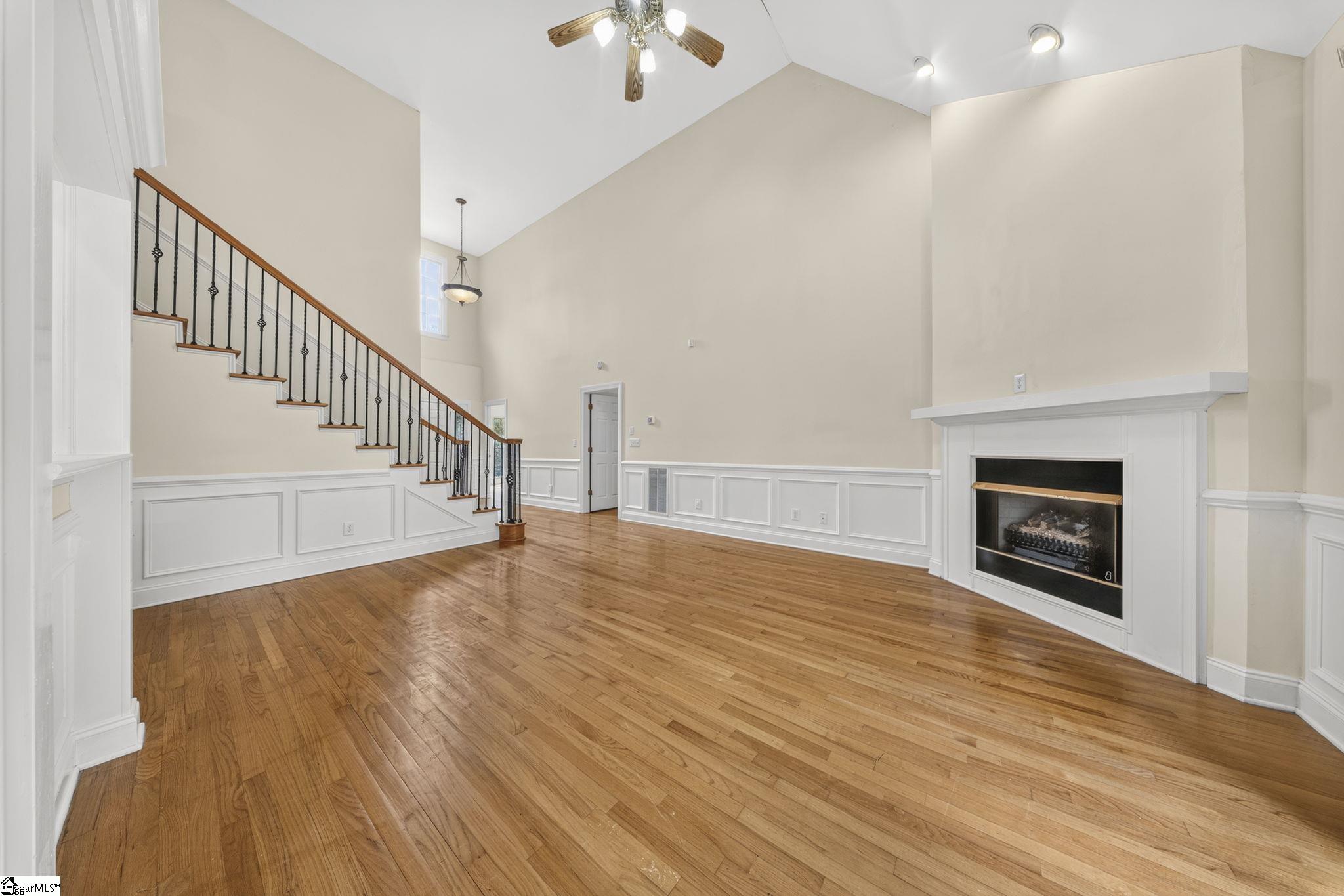 335 Benford Drive Property Photo 4