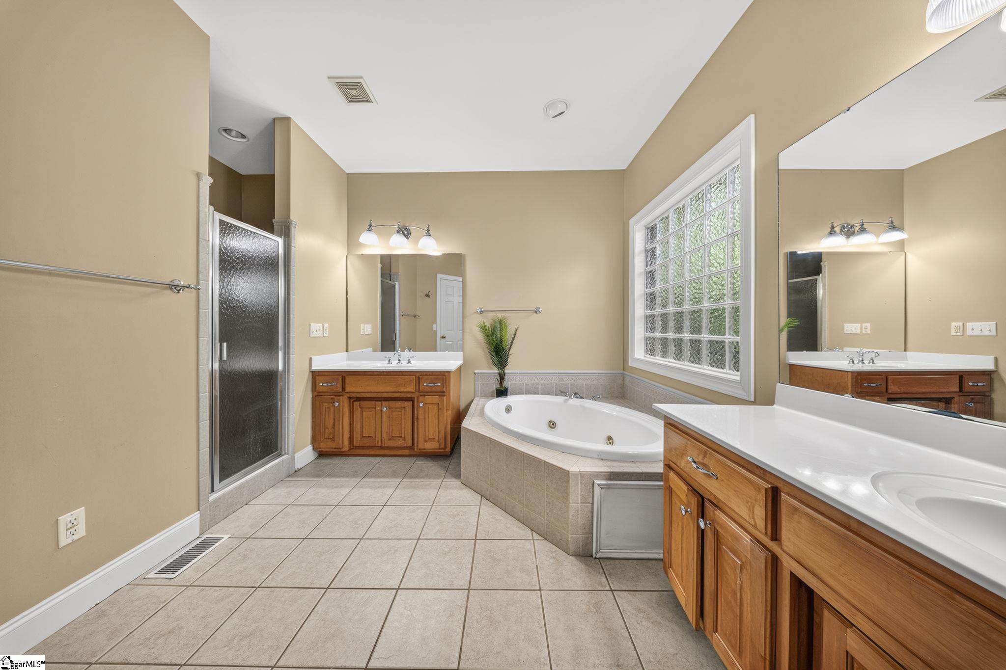 335 Benford Drive Property Photo 13