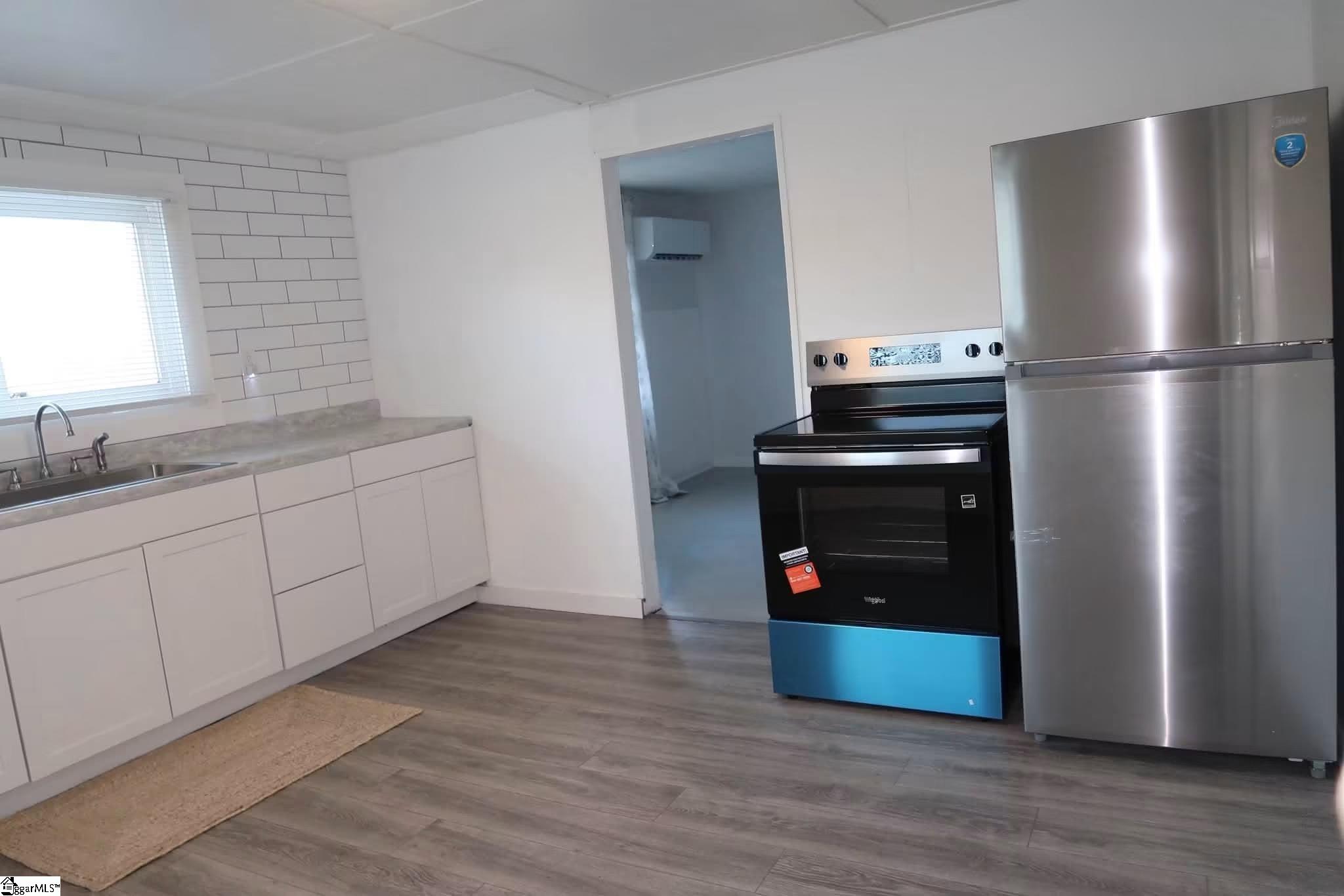 110 Jasper Street Property Photo 6