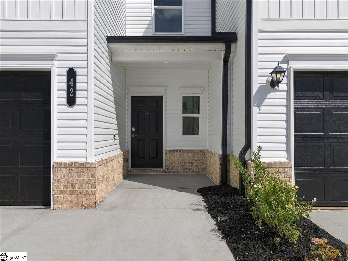 42 Lone Cypress Street Property Photo 5