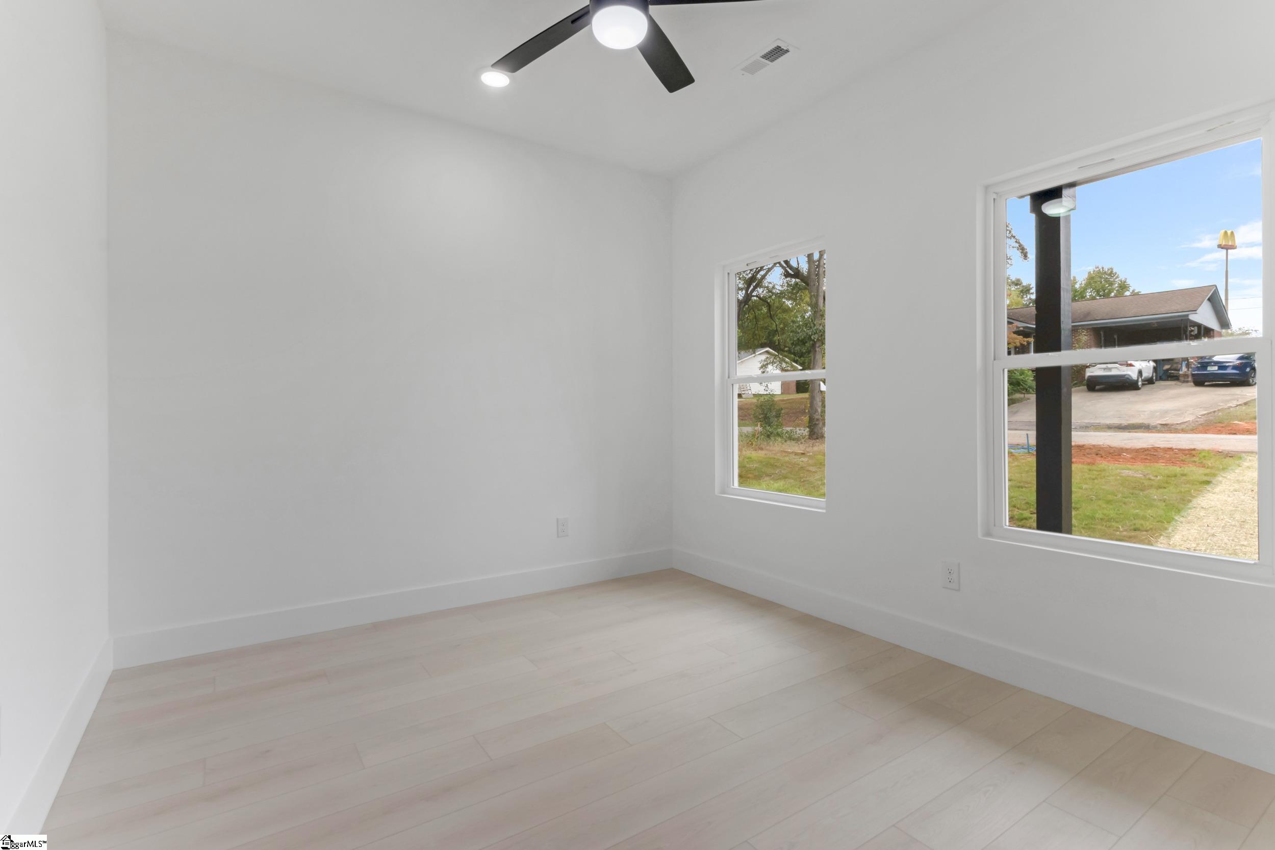 117 Northbrook Street Property Photo 22