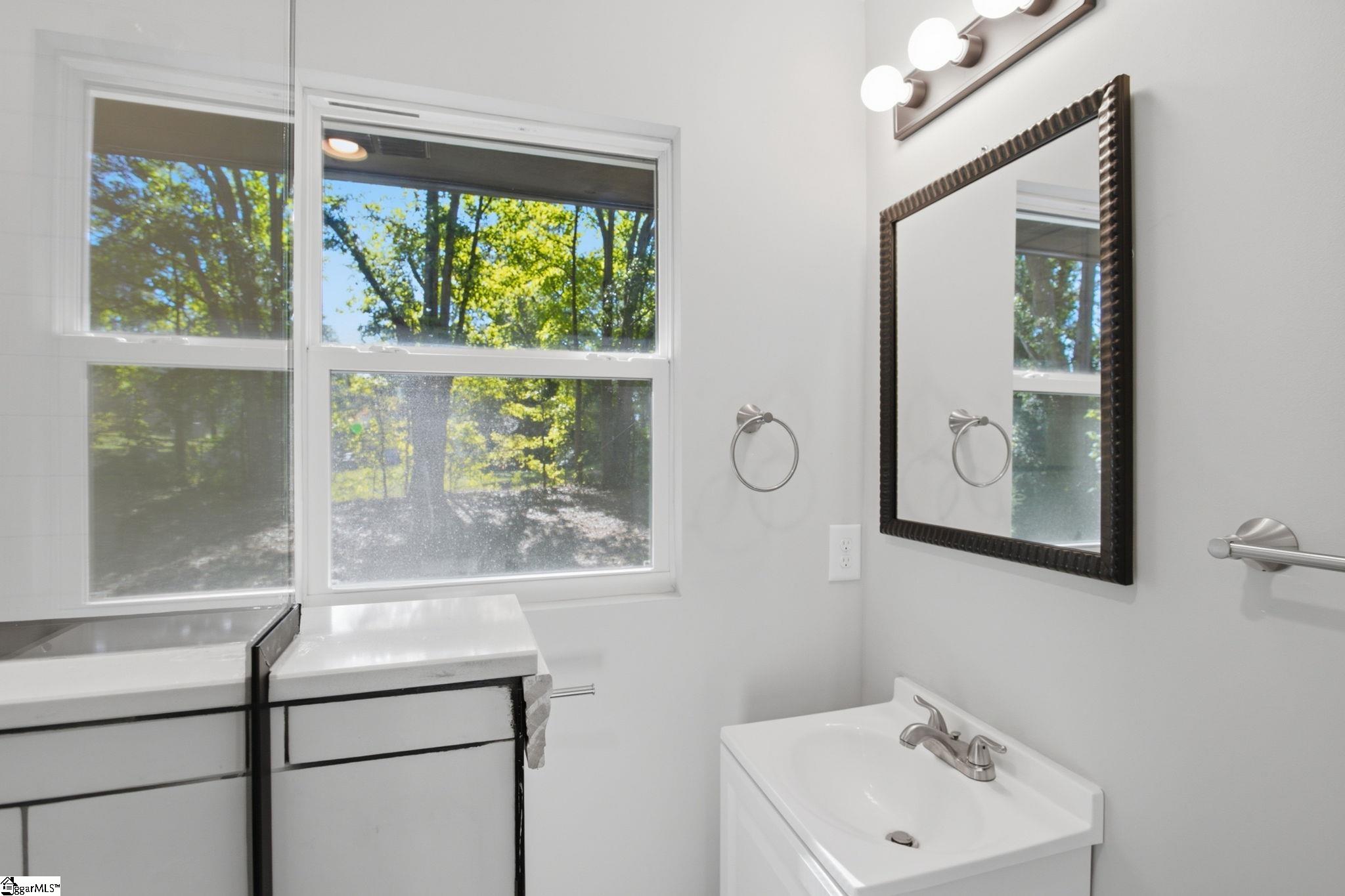 329 Amherst Drive Property Photo 15