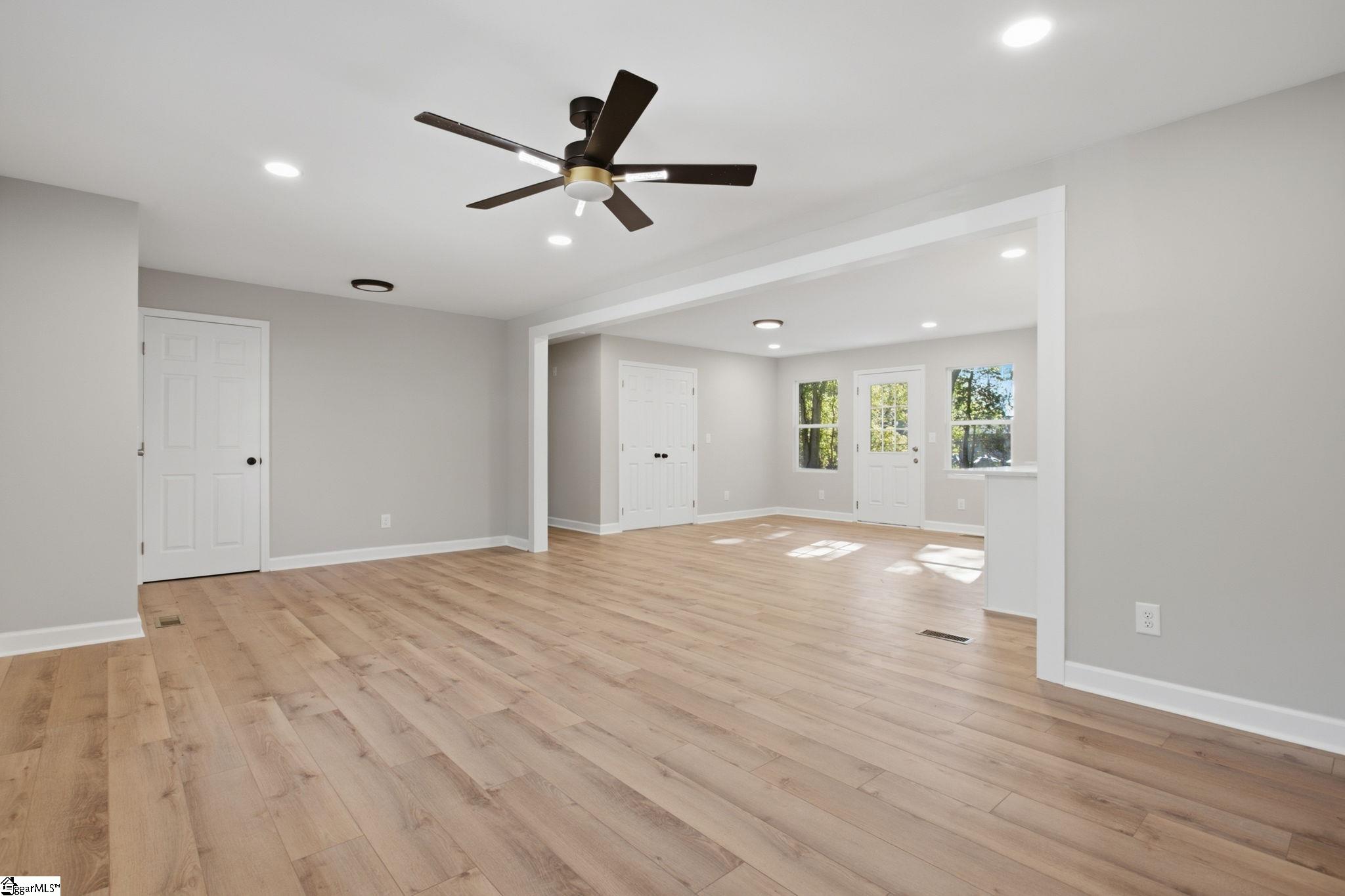 329 Amherst Drive Property Photo 17