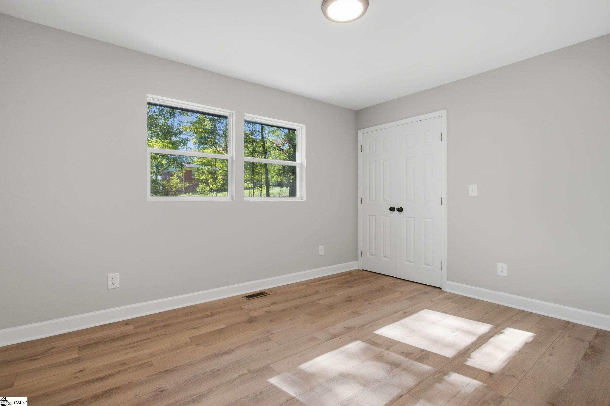 329 Amherst Drive Property Photo 18