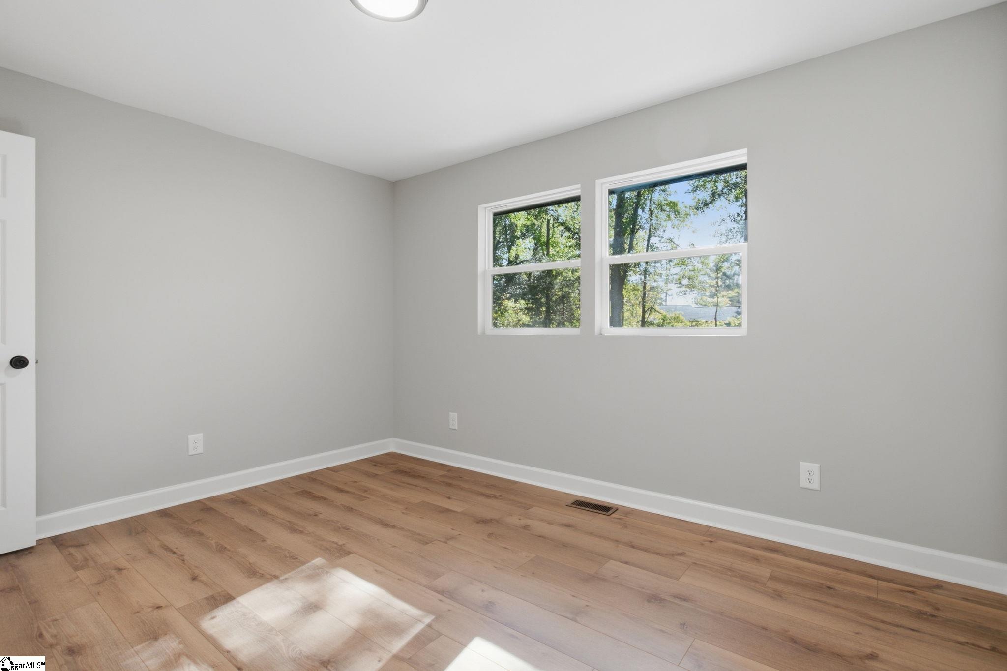 329 Amherst Drive Property Photo 19