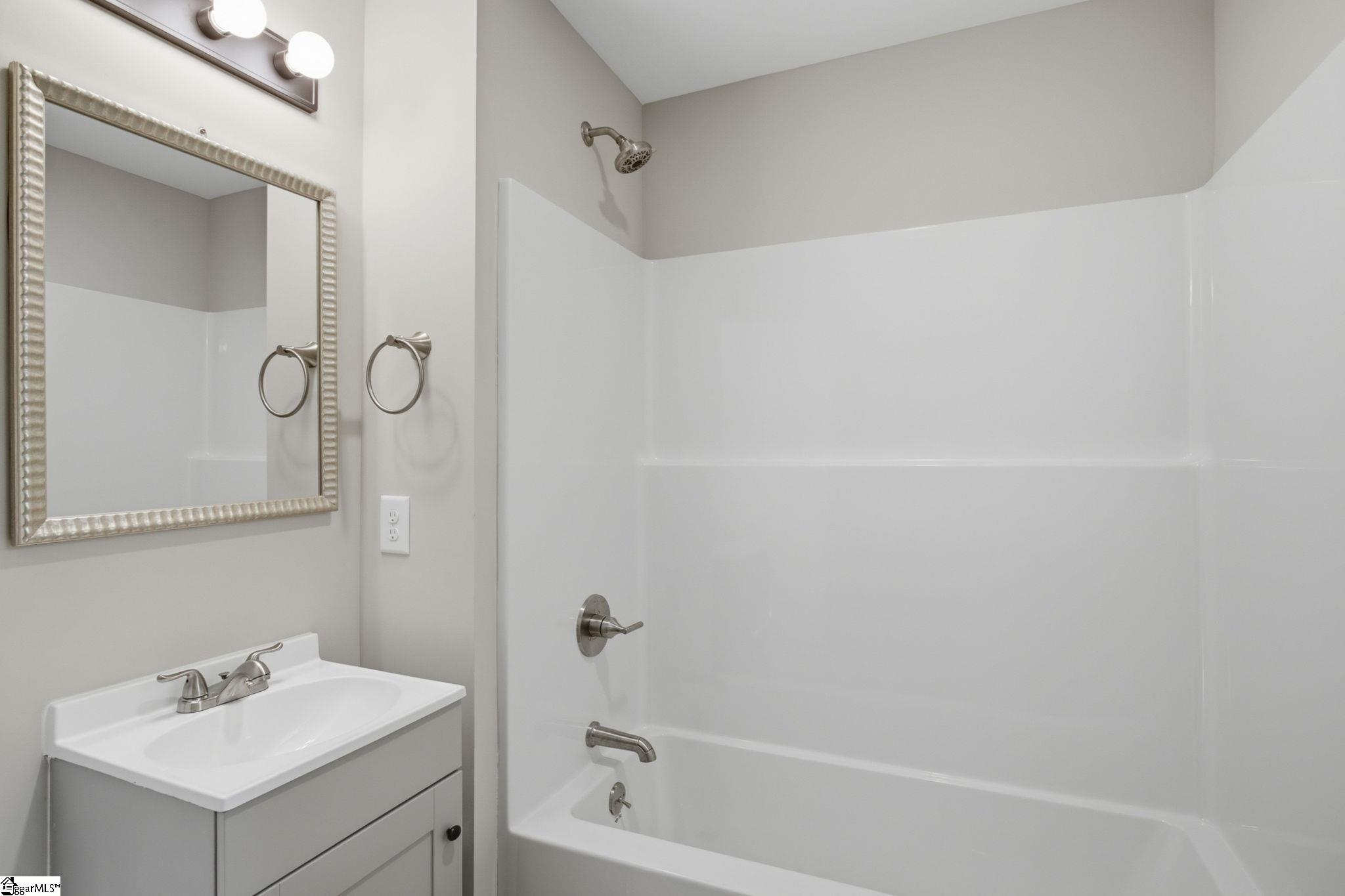 329 Amherst Drive Property Photo 20