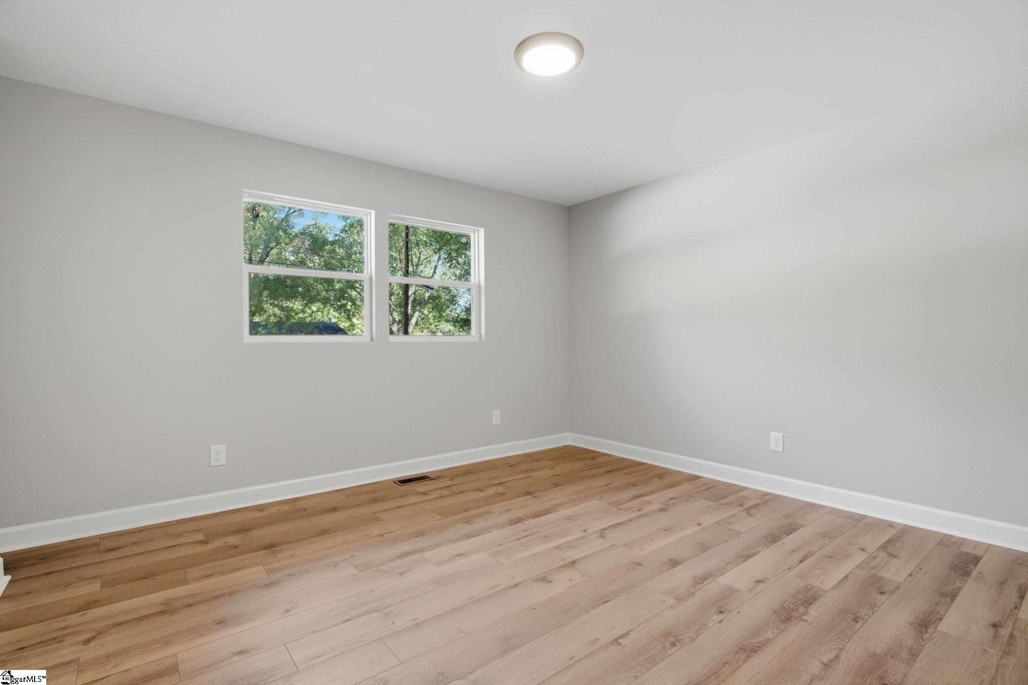 329 Amherst Drive Property Photo 26