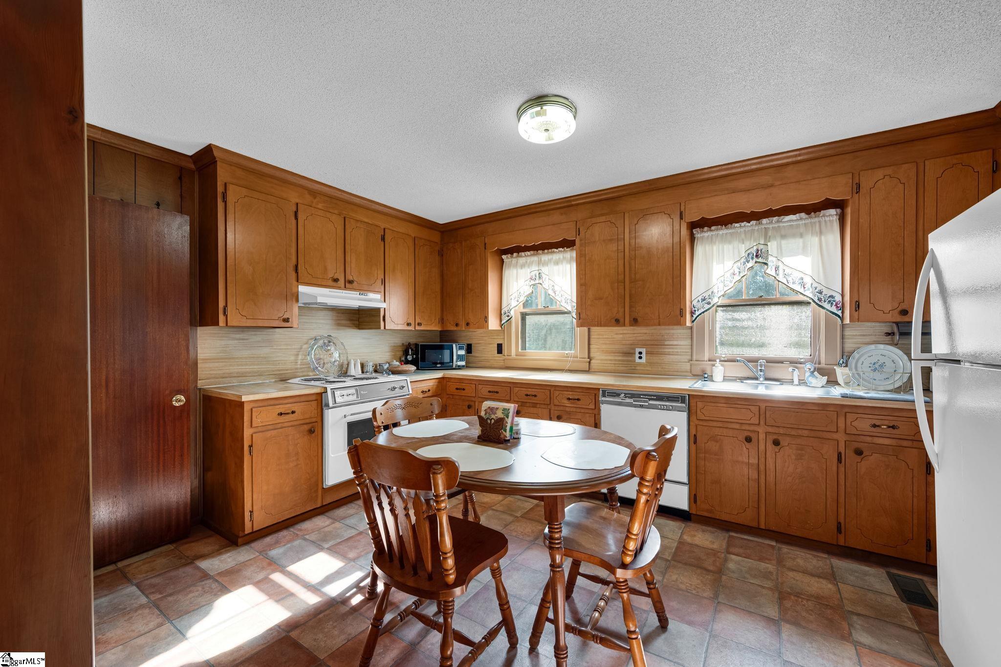 4125 Old Portman Road Property Photo 8
