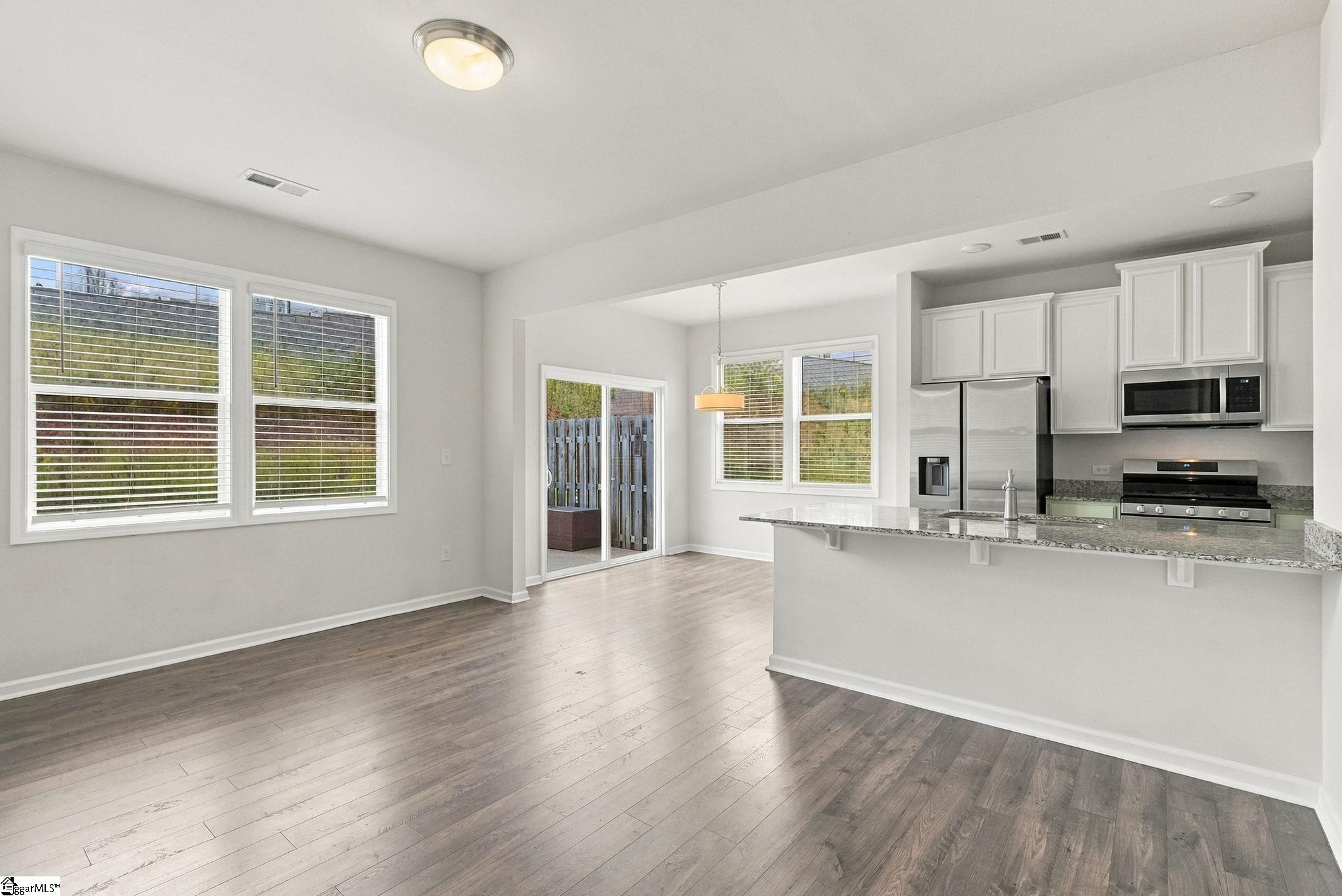 211 Stone Fruit Court Property Photo 7