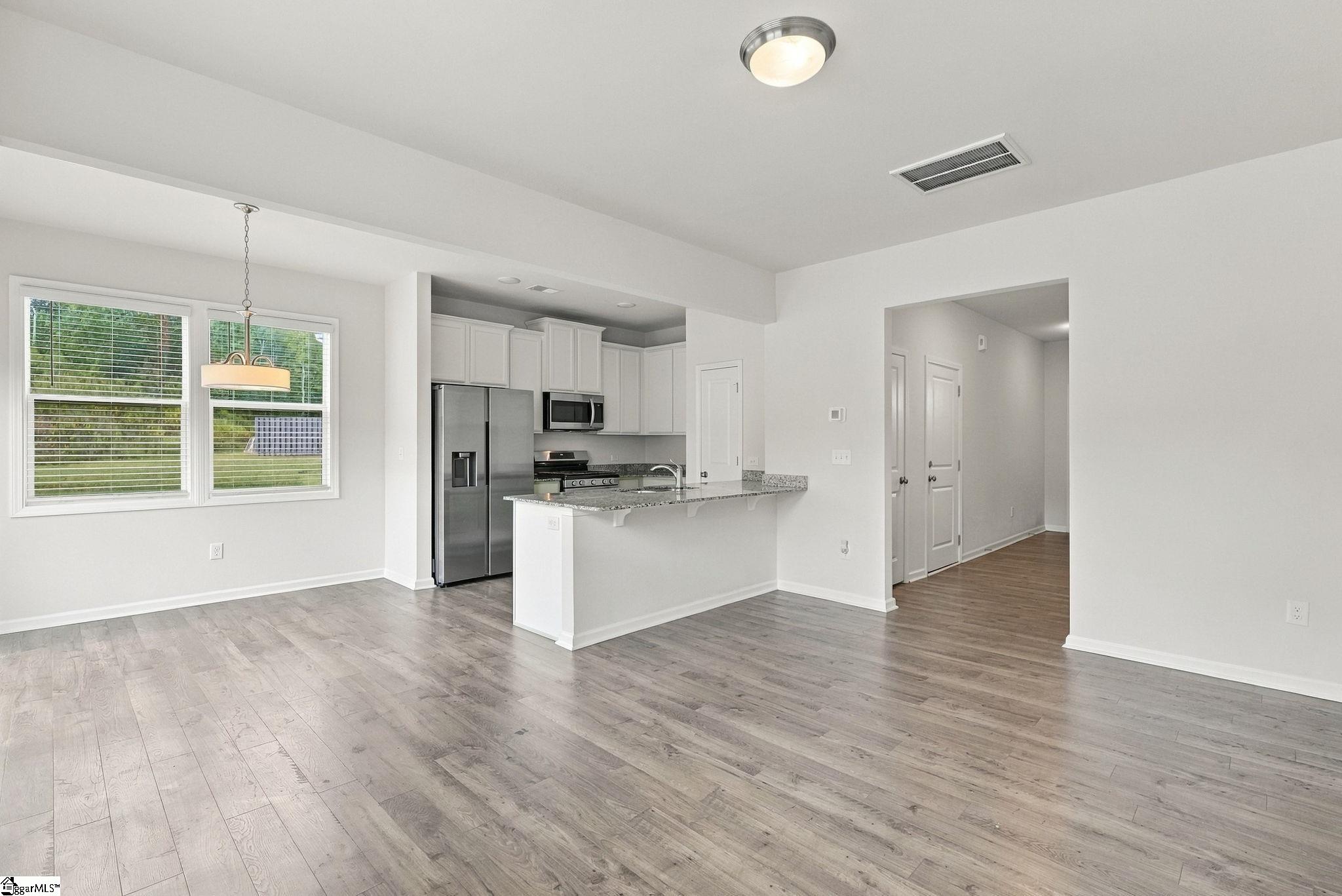 211 Stone Fruit Court Property Photo 8