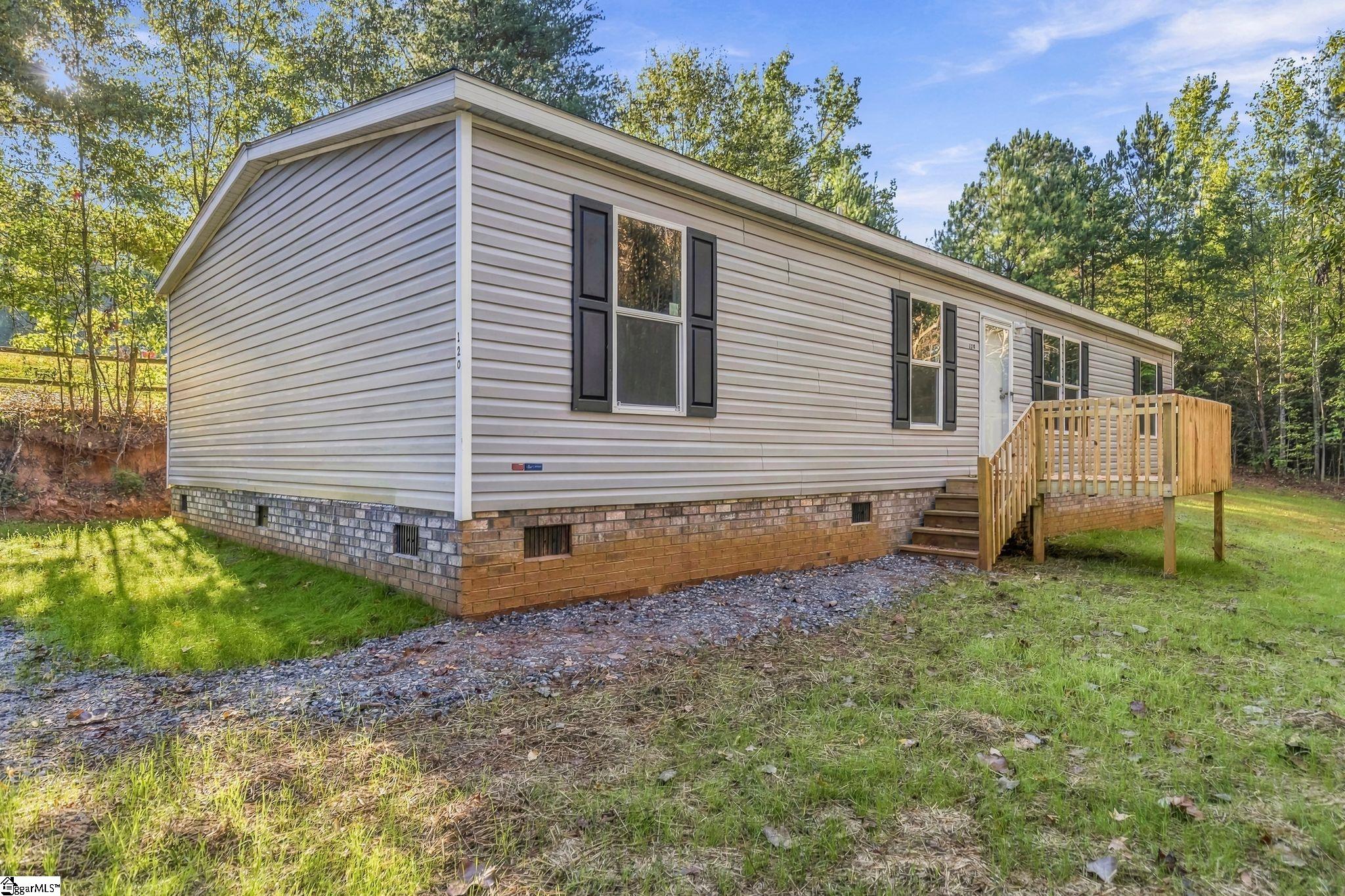 120 Chastain Drive Property Photo 1