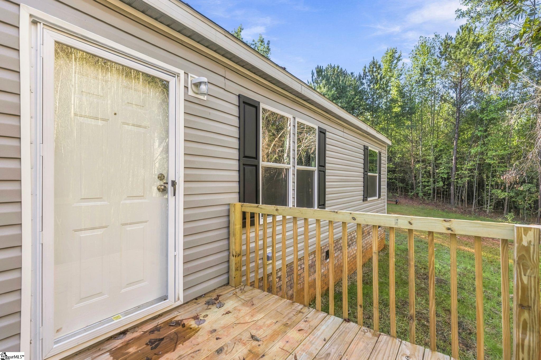 120 Chastain Drive Property Photo 4