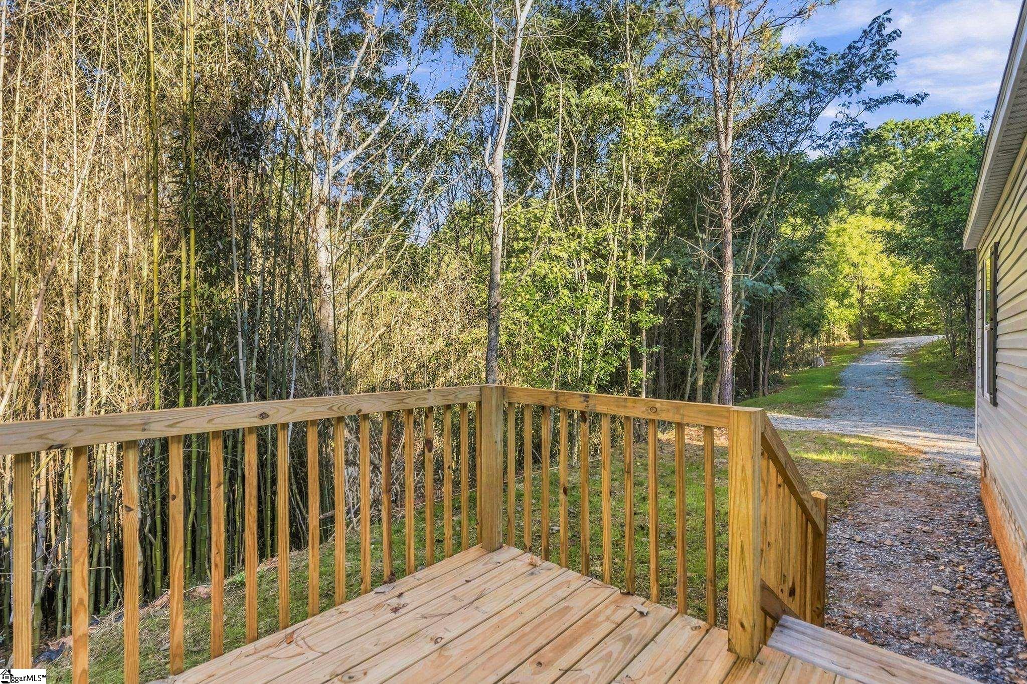 120 Chastain Drive Property Photo 7