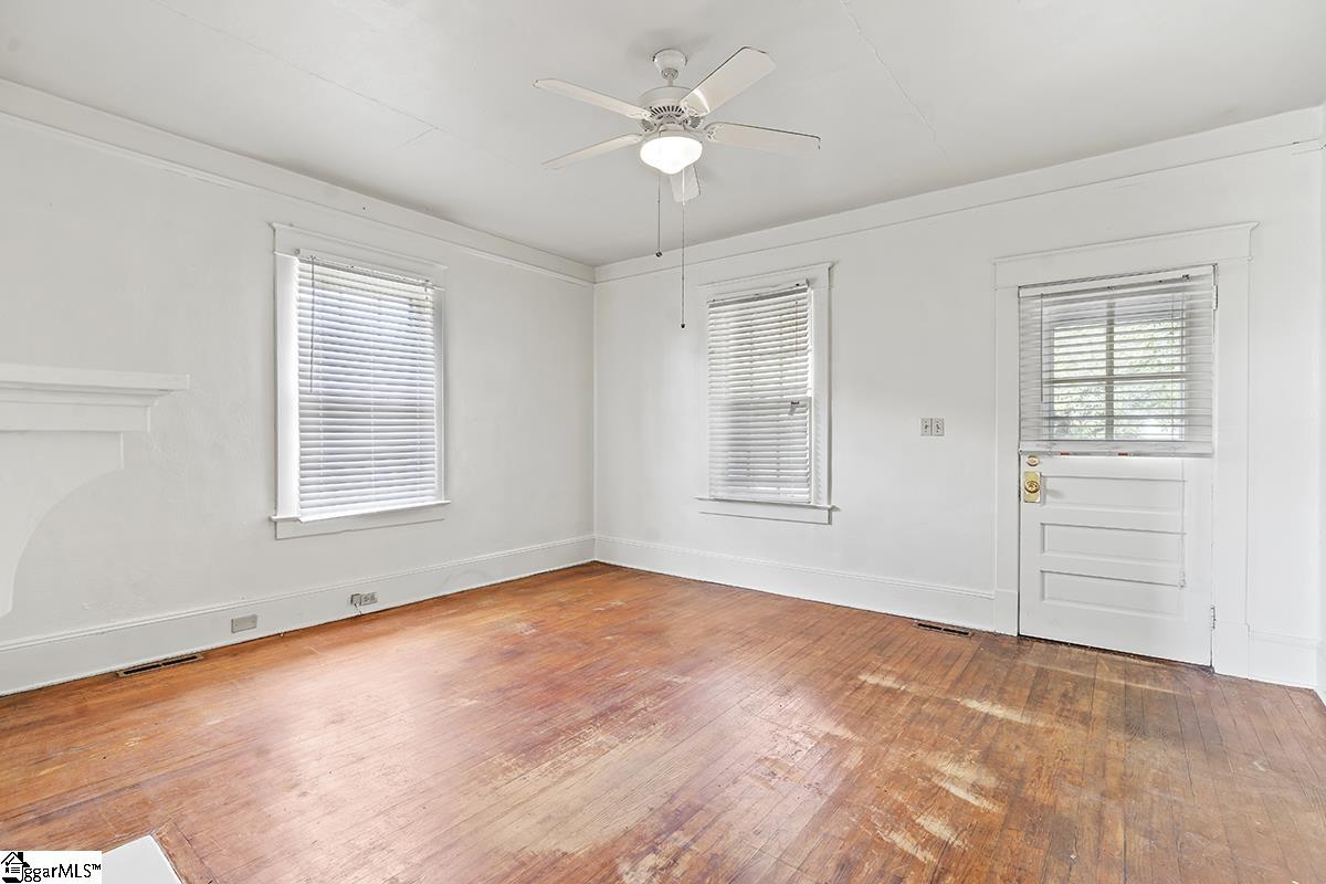 92 Fourth Street Property Photo 2