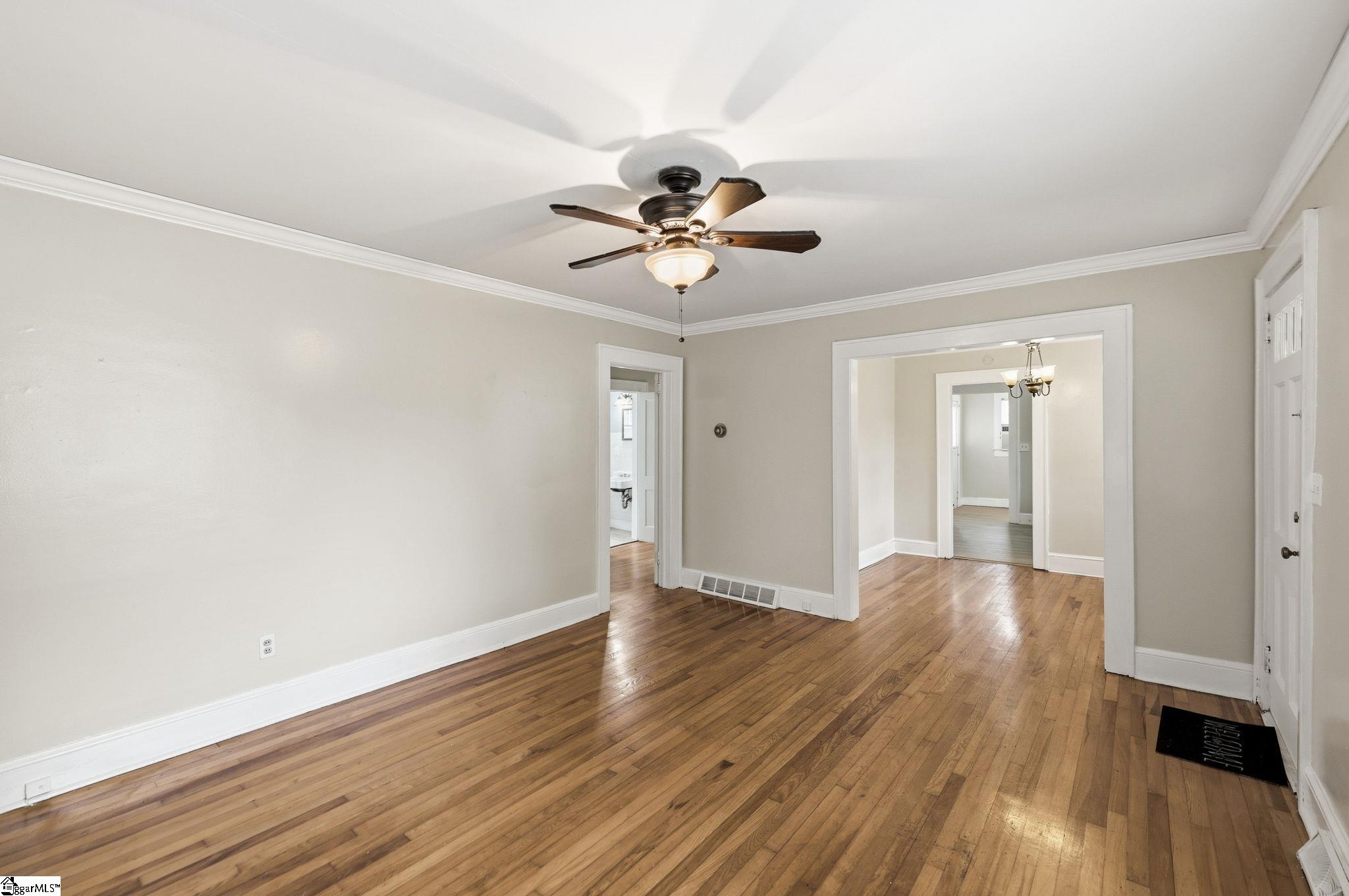 100 Bob White Lane Property Photo 8