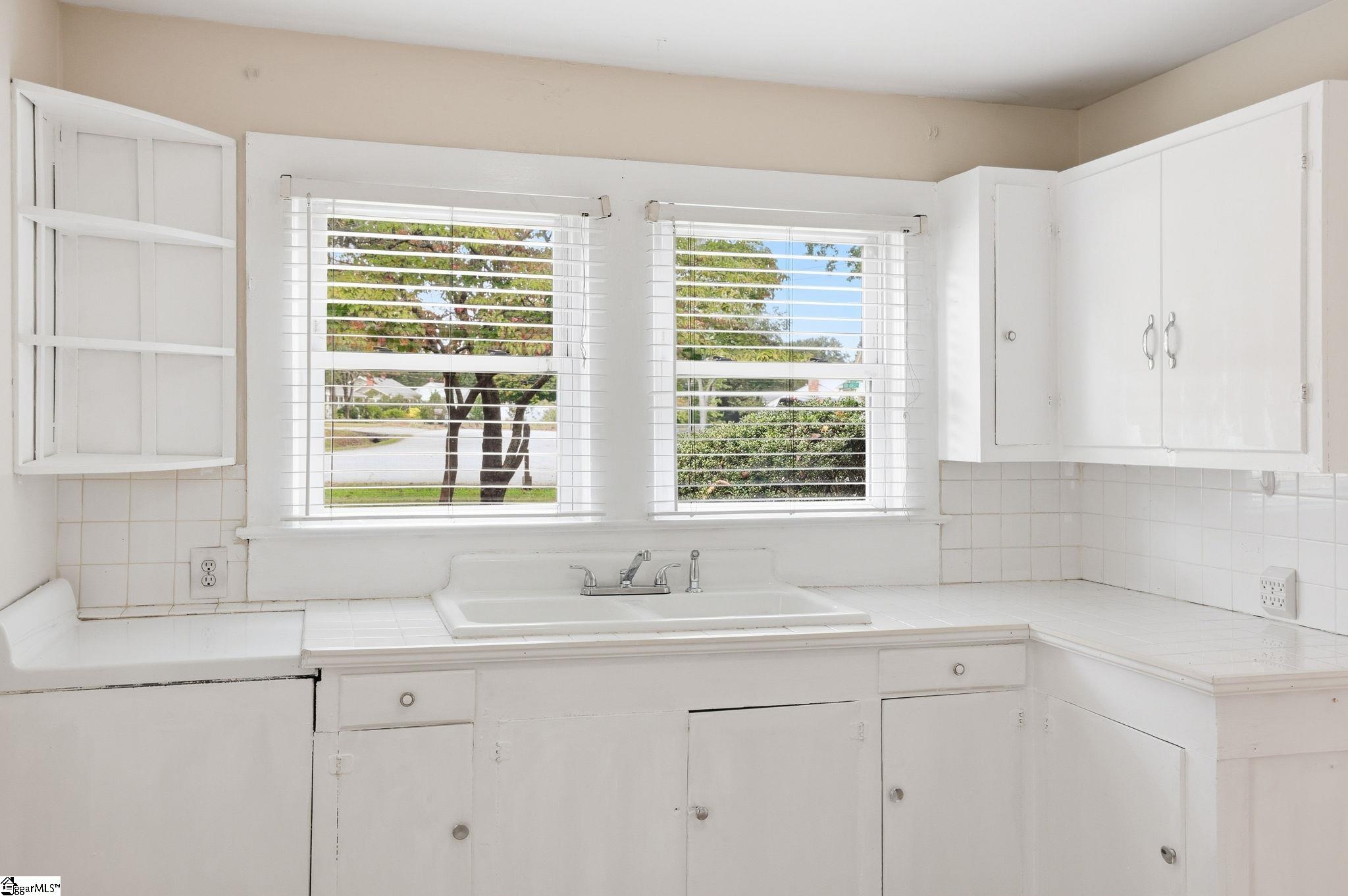 100 Bob White Lane Property Photo 10