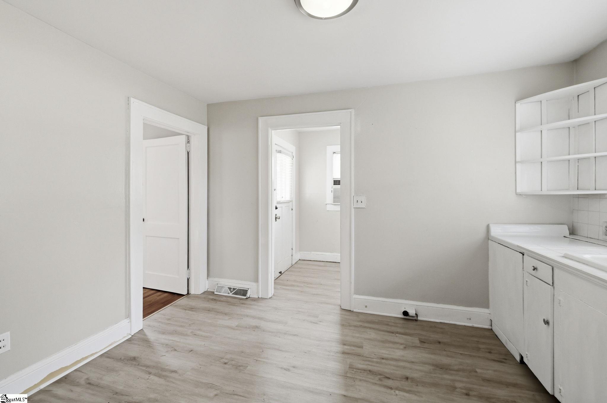 100 Bob White Lane Property Photo 12