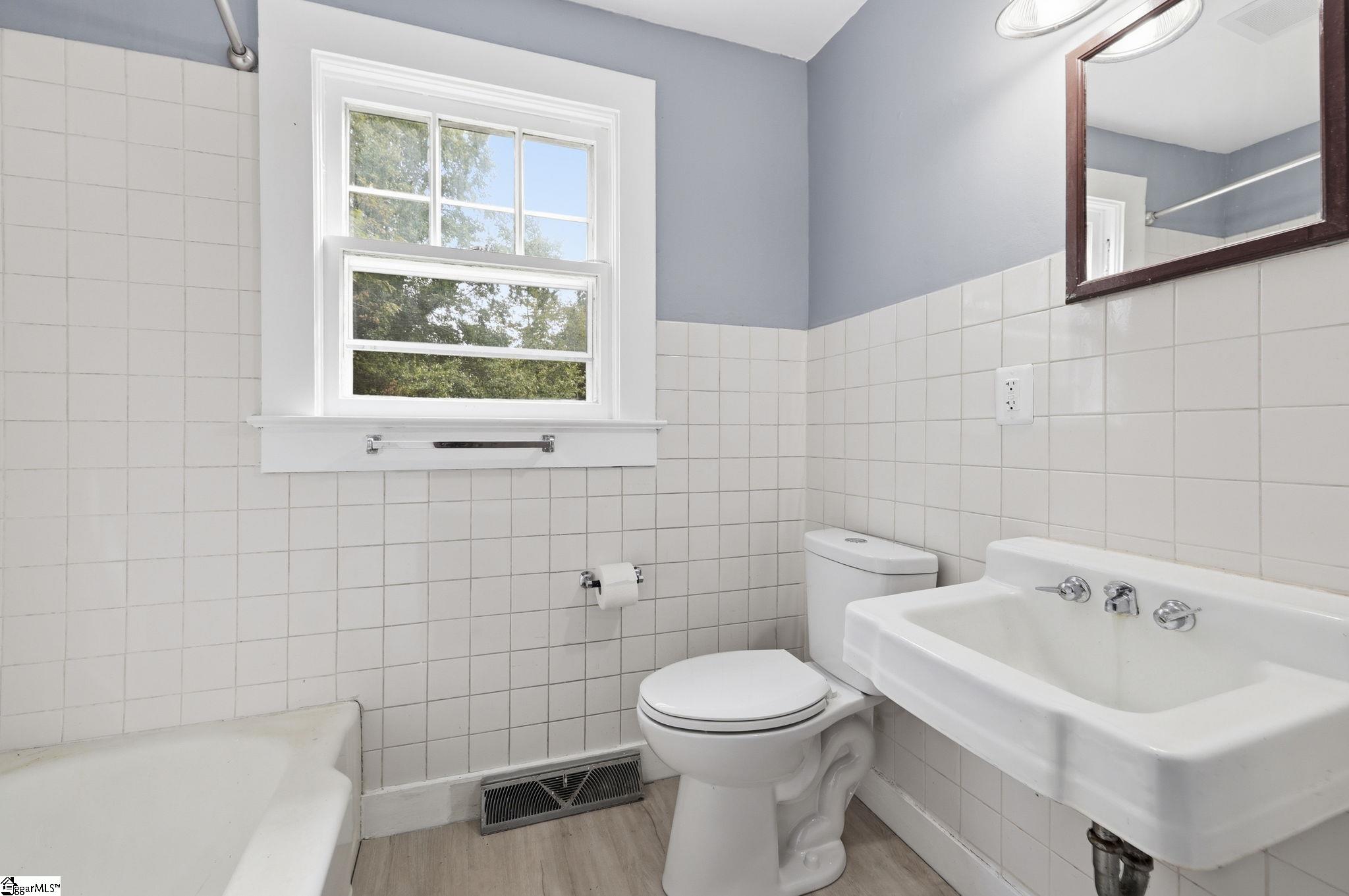 100 Bob White Lane Property Photo 21