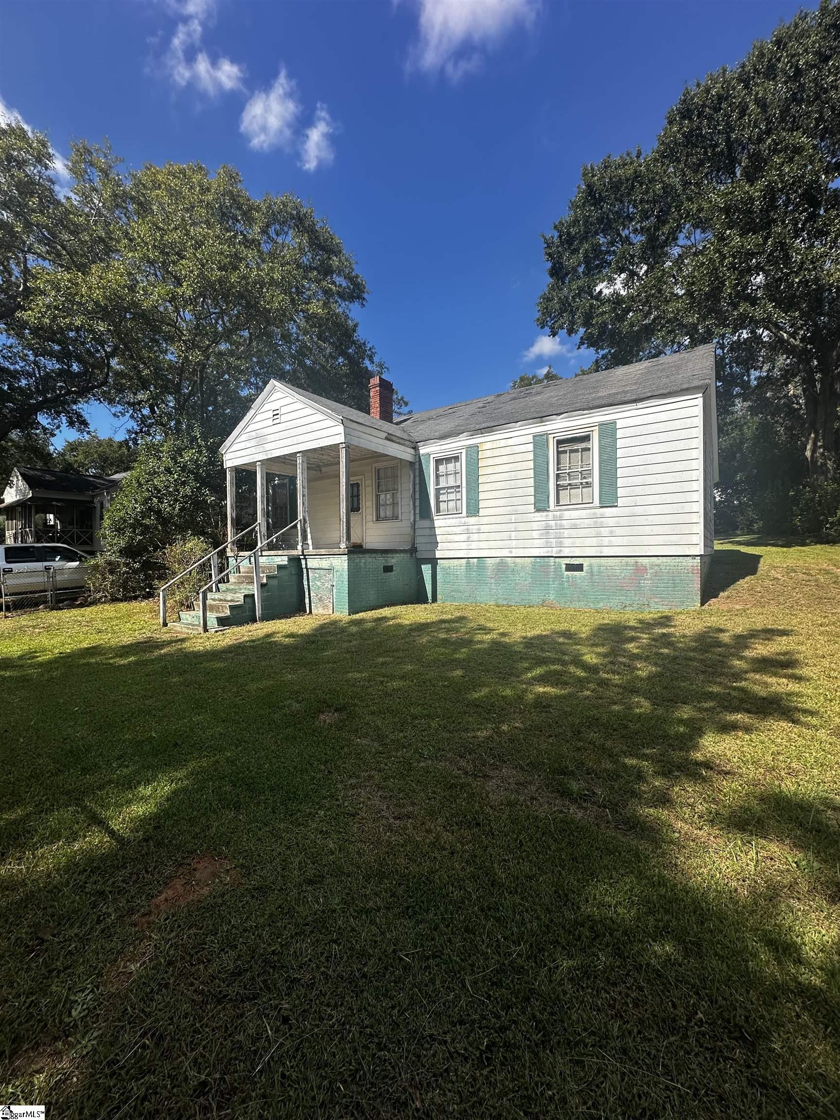 10 Center Street Property Photo 4