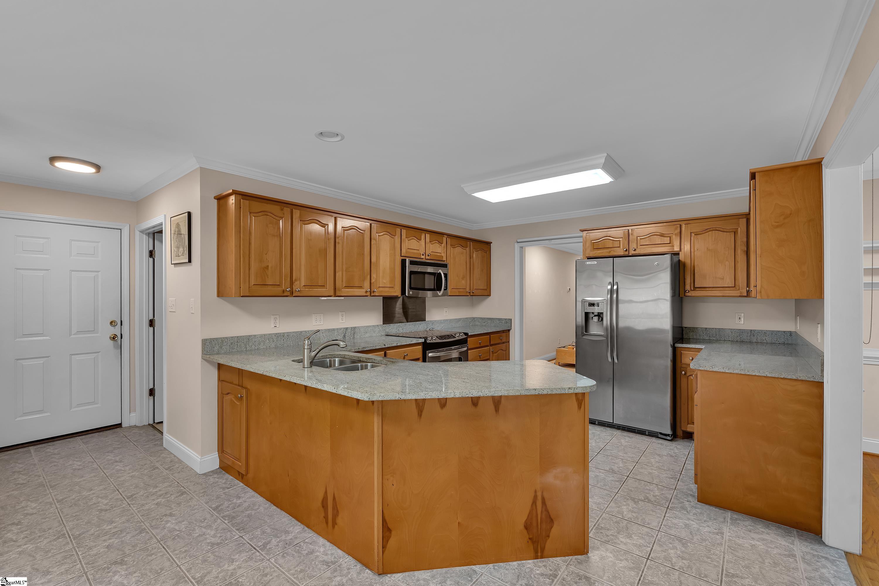 319 Cedar Bluff Drive Property Photo 4