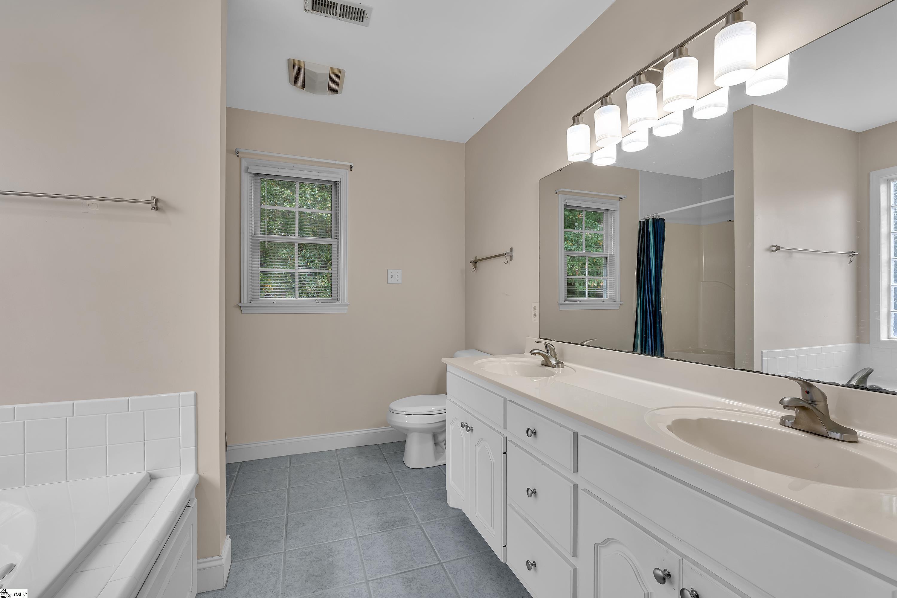 319 Cedar Bluff Drive Property Photo 15