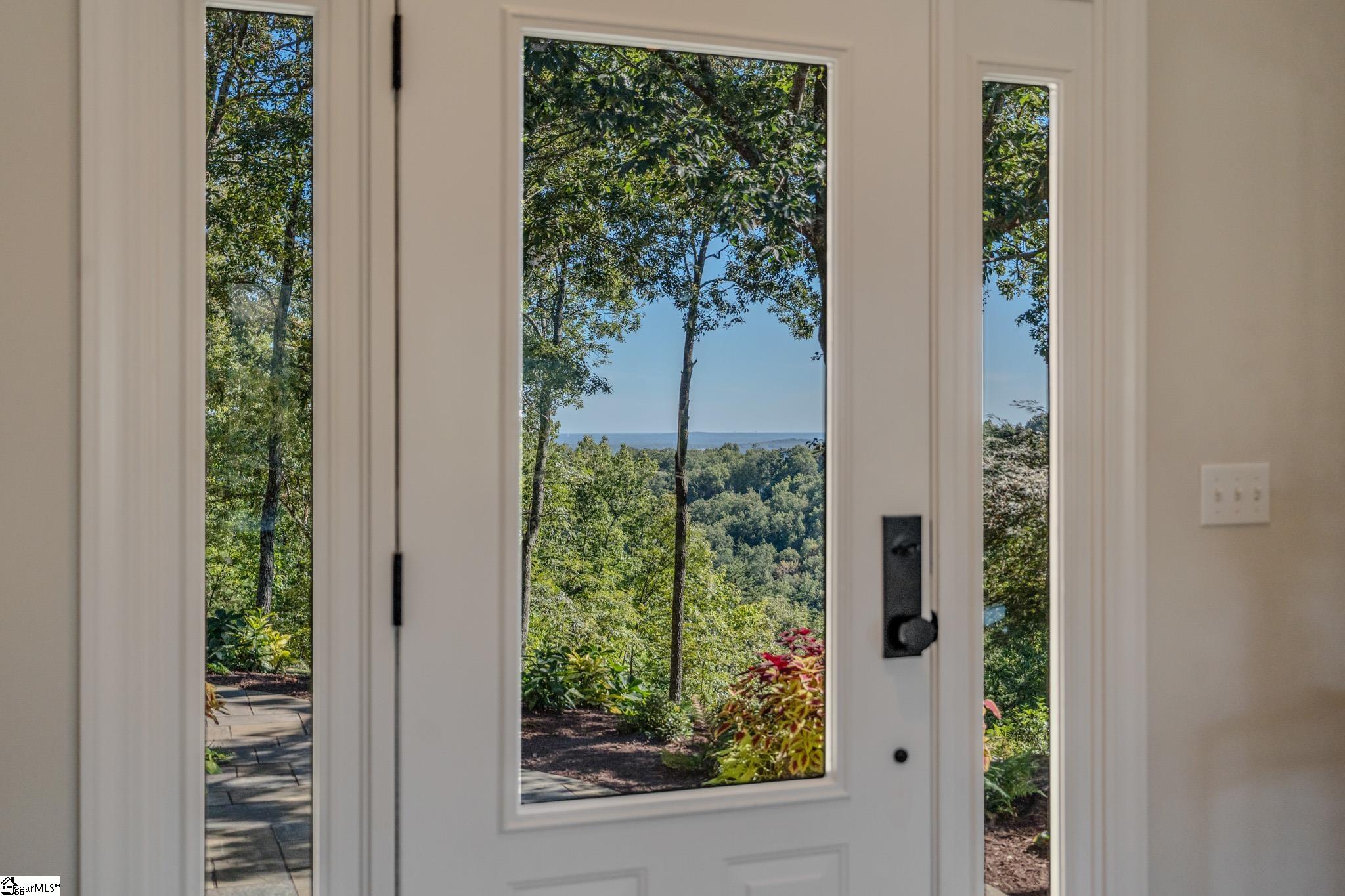 100 Outlook Ledge Property Photo 6