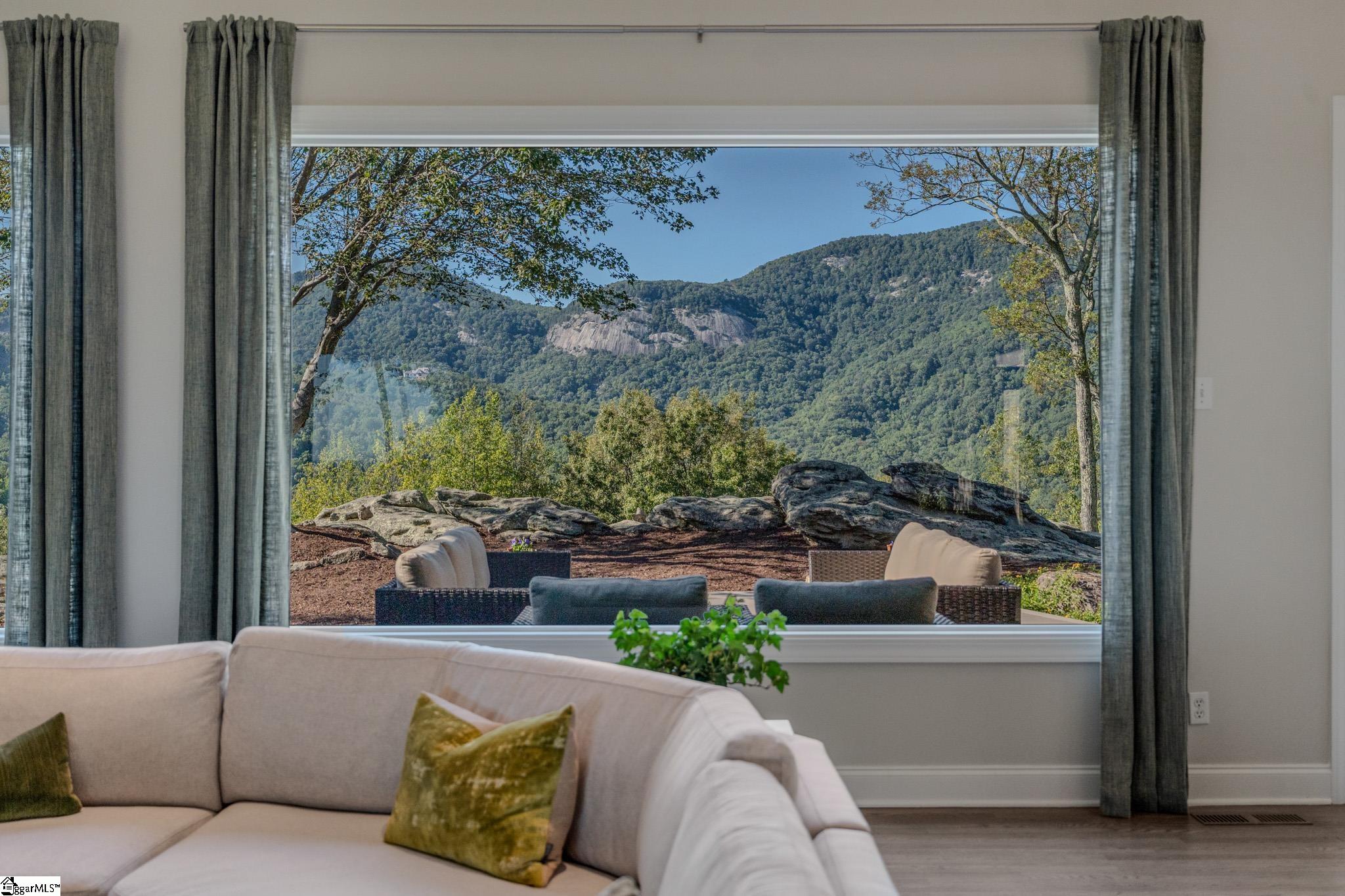 100 Outlook Ledge Property Photo 10
