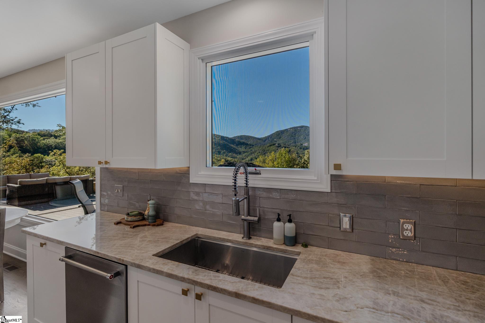 100 Outlook Ledge Property Photo 20