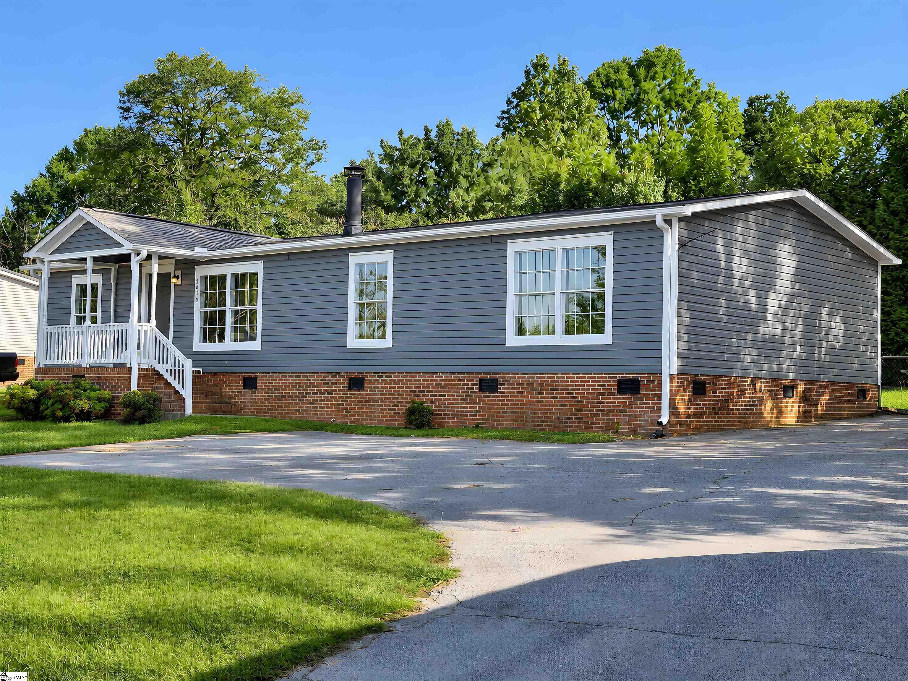 2015 Ballenger Road Property Photo 3